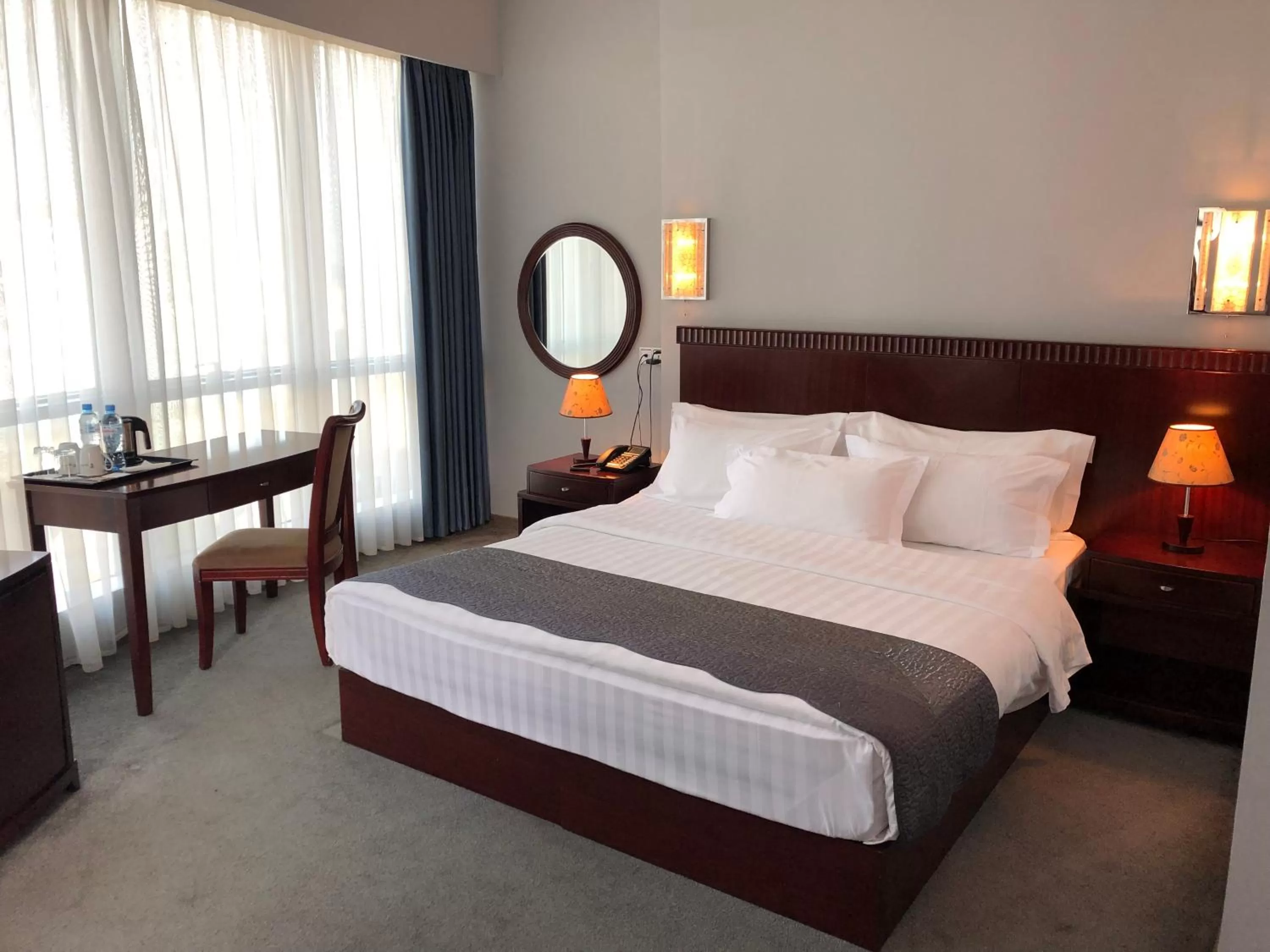 Sea view, Bed in Hotel Aisi