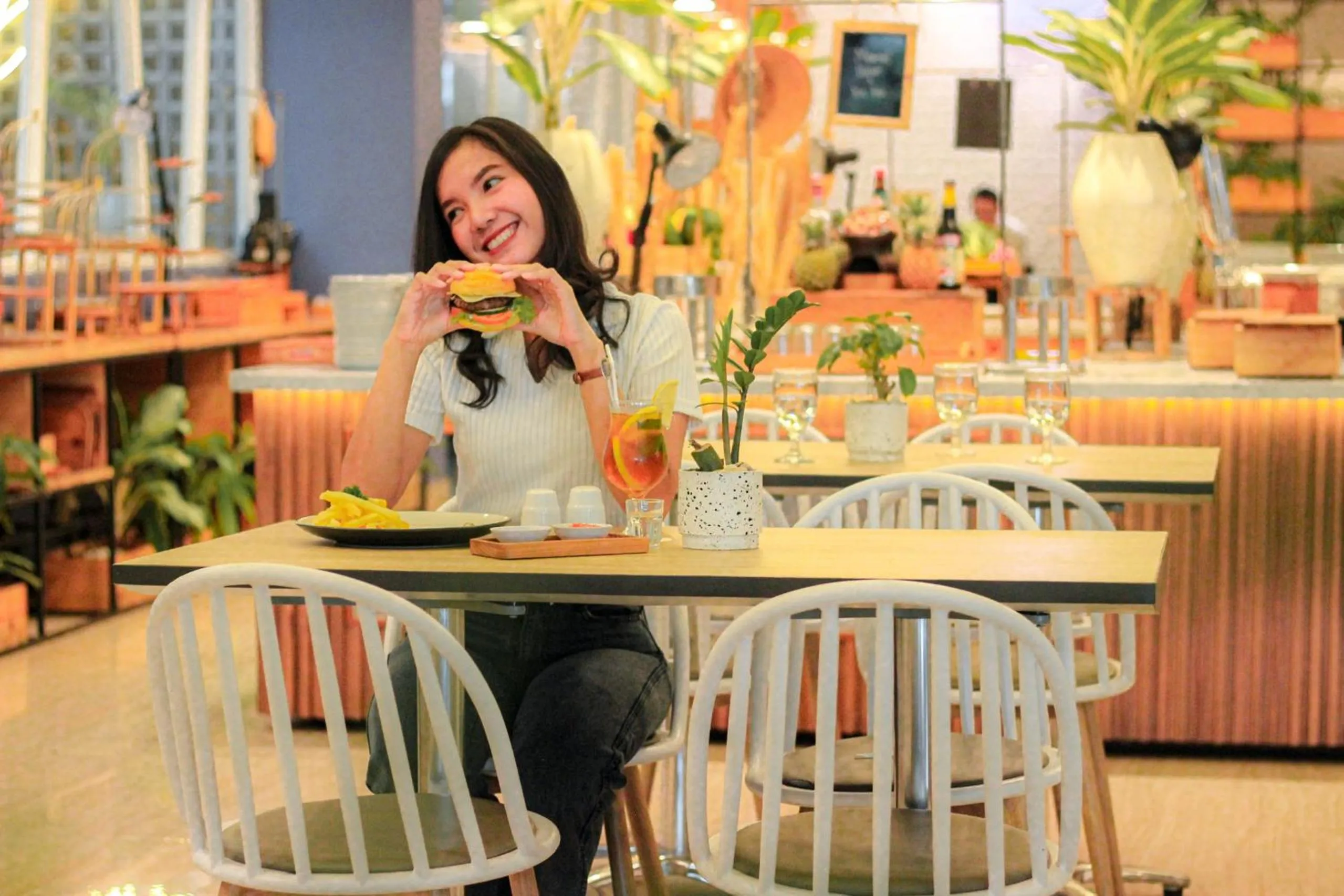 Restaurant/places to eat in Hotel FortunaGrande Malioboro Yogyakarta