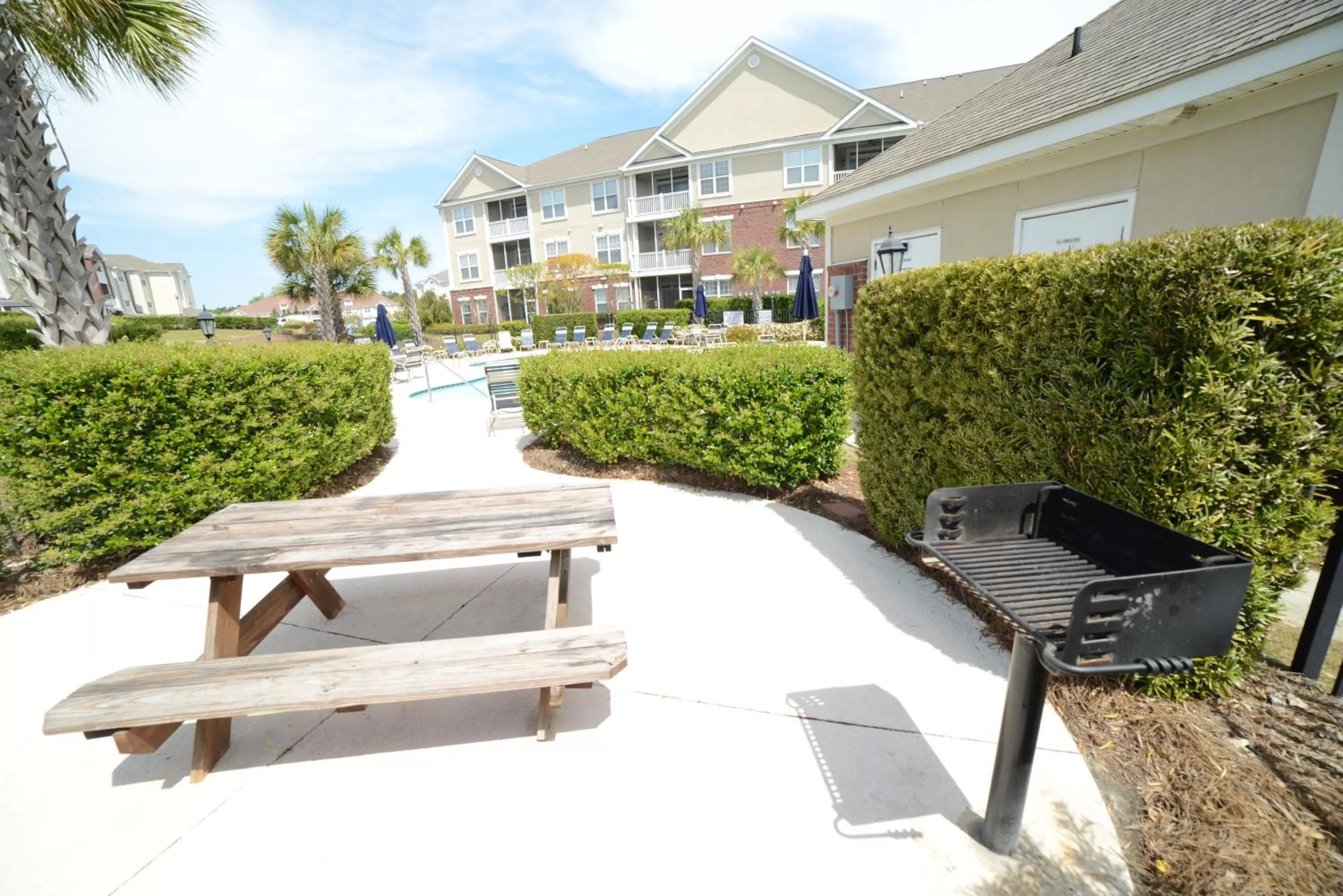 BBQ facilities in Barefoot Resort Golf & Yacht Club Villas