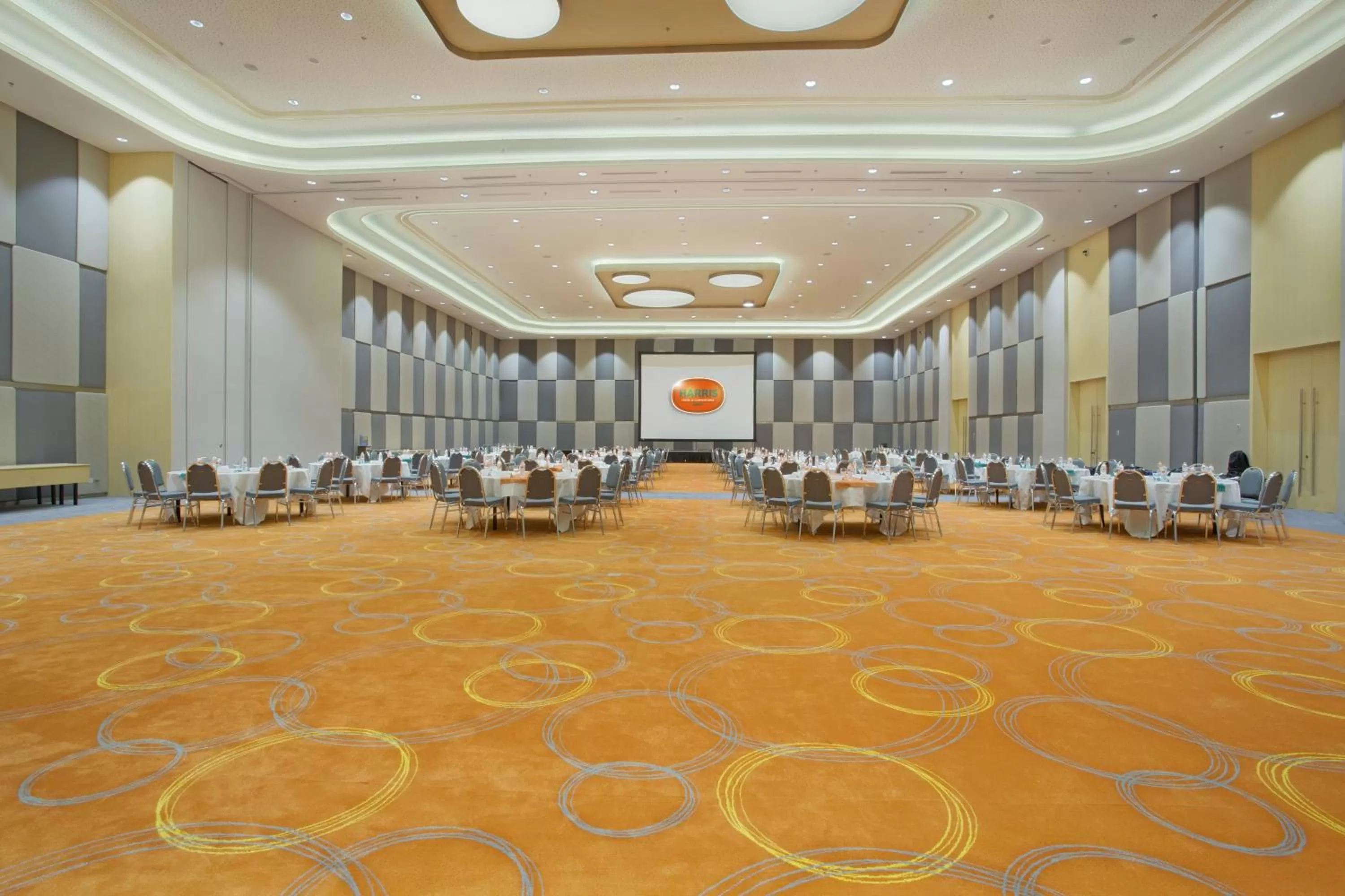 Banquet/Function facilities in HARRIS Hotel & Conventions Bekasi