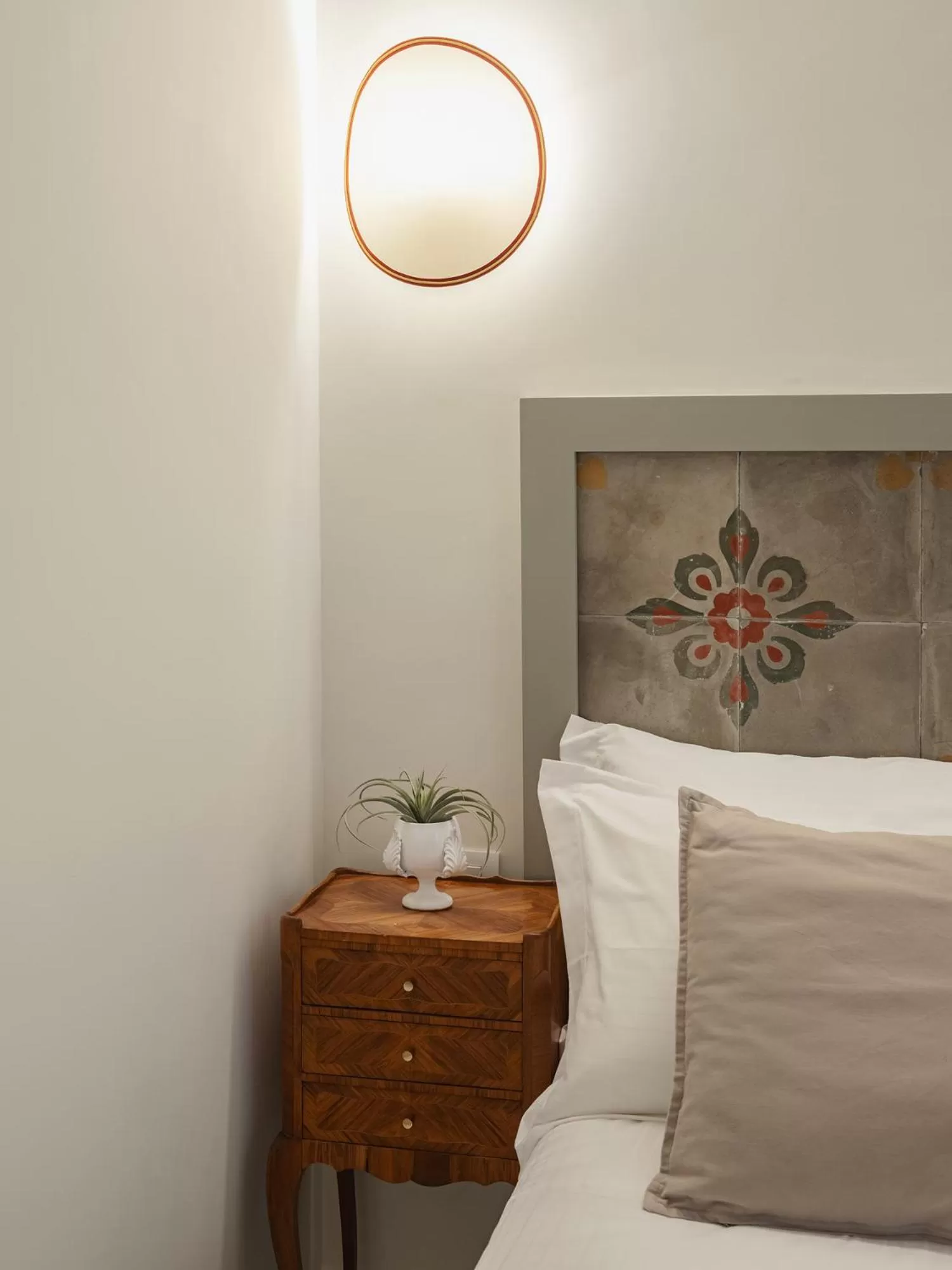 Bed in Living u HomeSuites