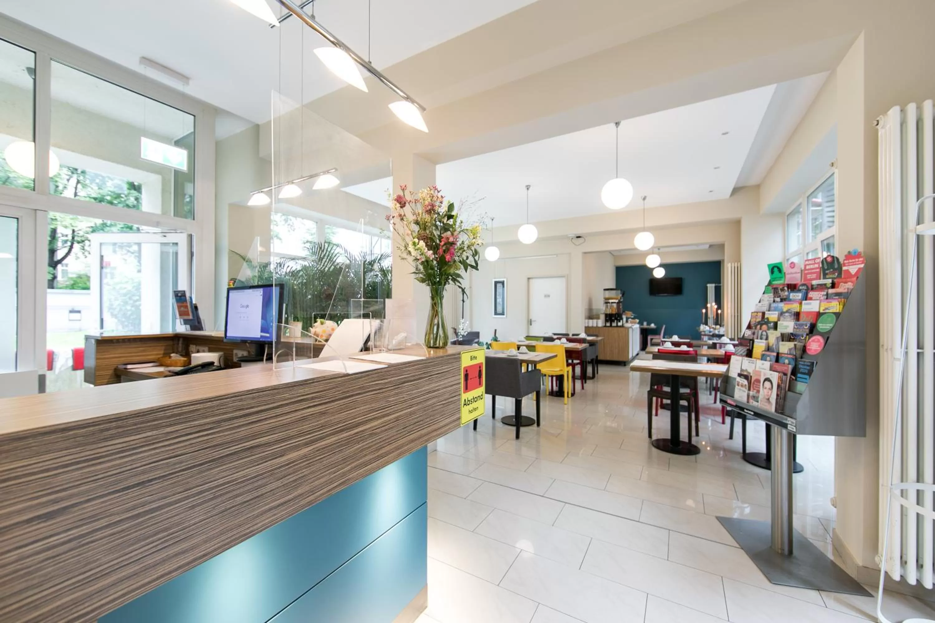 Nu Wave Hotel Berlin - Digital Check-In 2025