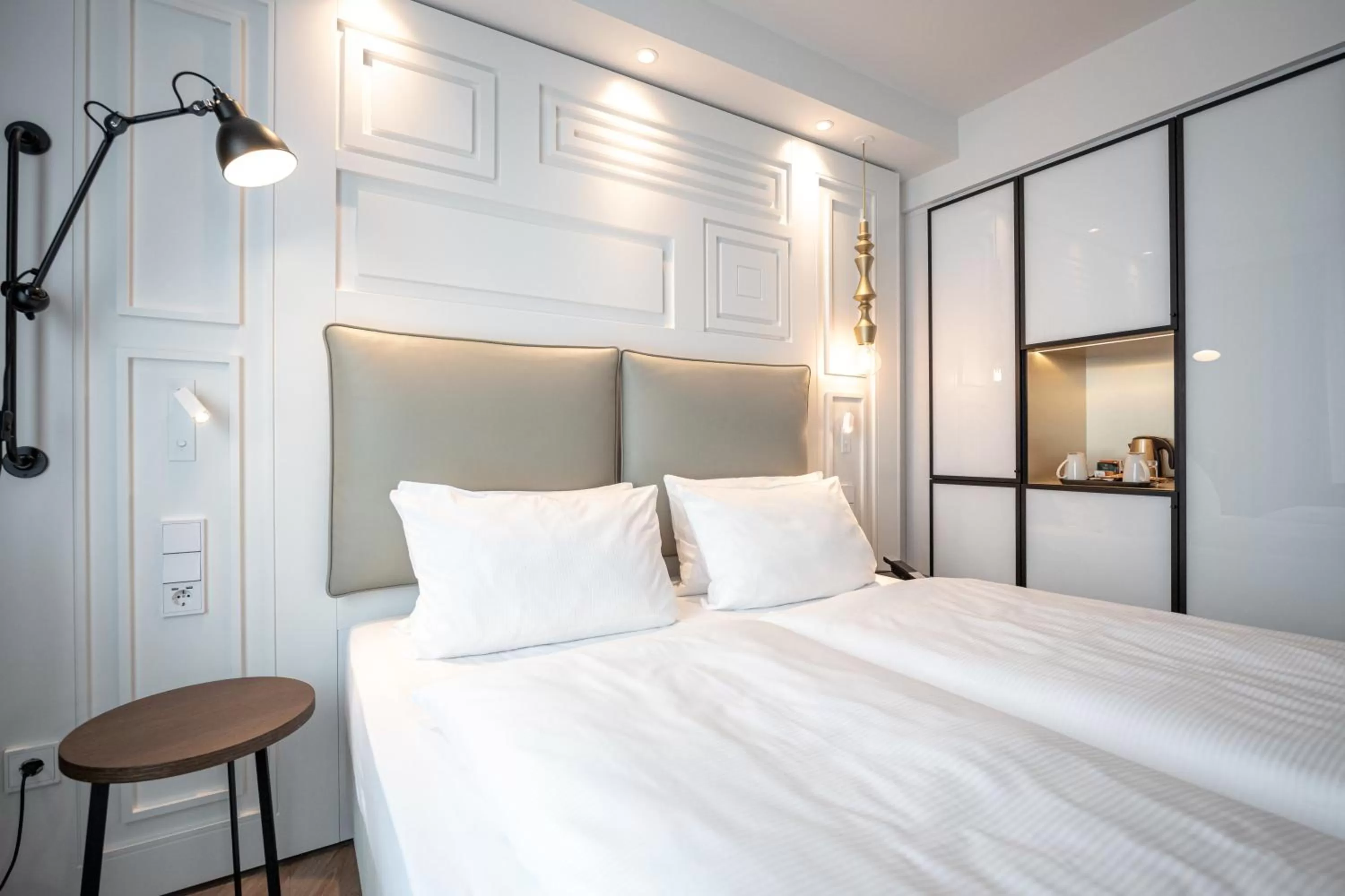 Bed in Hotel Indigo Dresden - Wettiner Platz by IHG