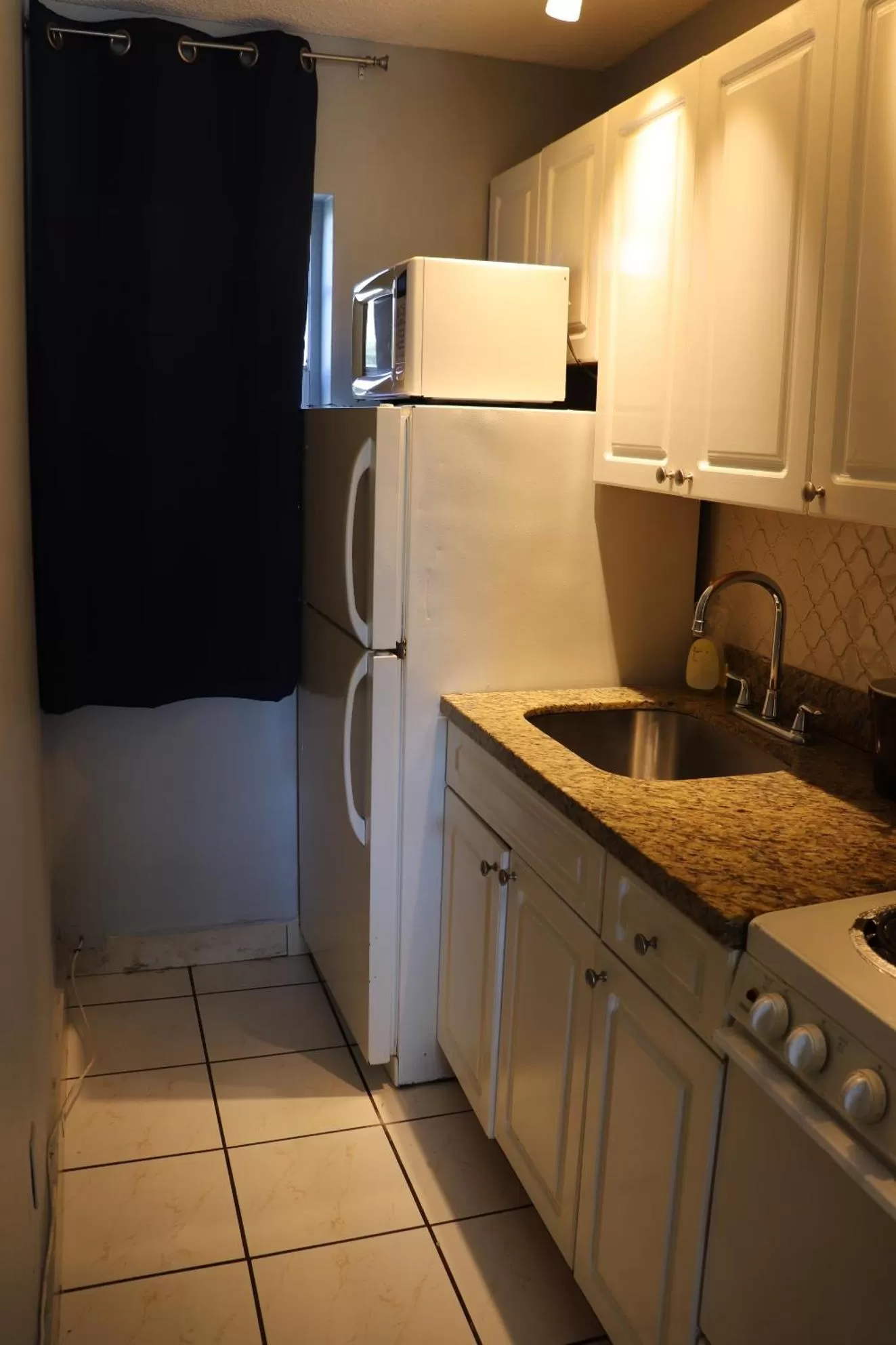 Kitchen or kitchenette in Ocean Mile Hotel