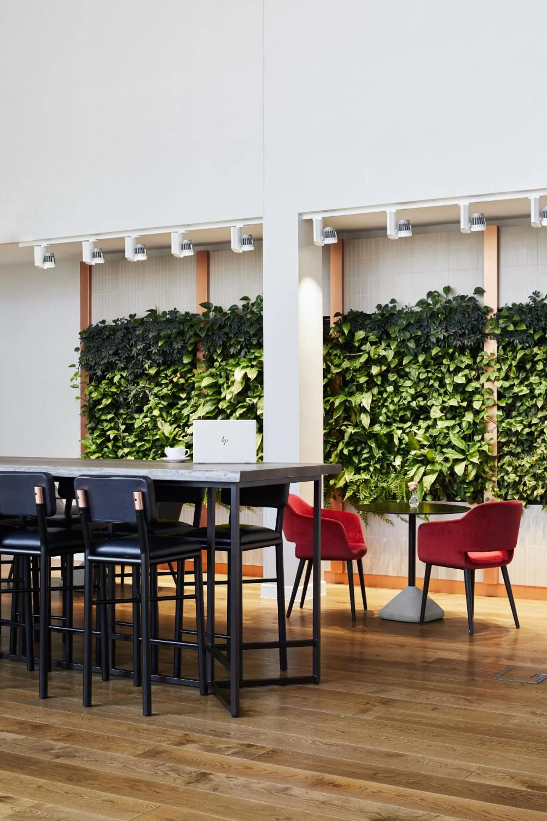 Restaurant/places to eat in Hyatt Regency Manchester