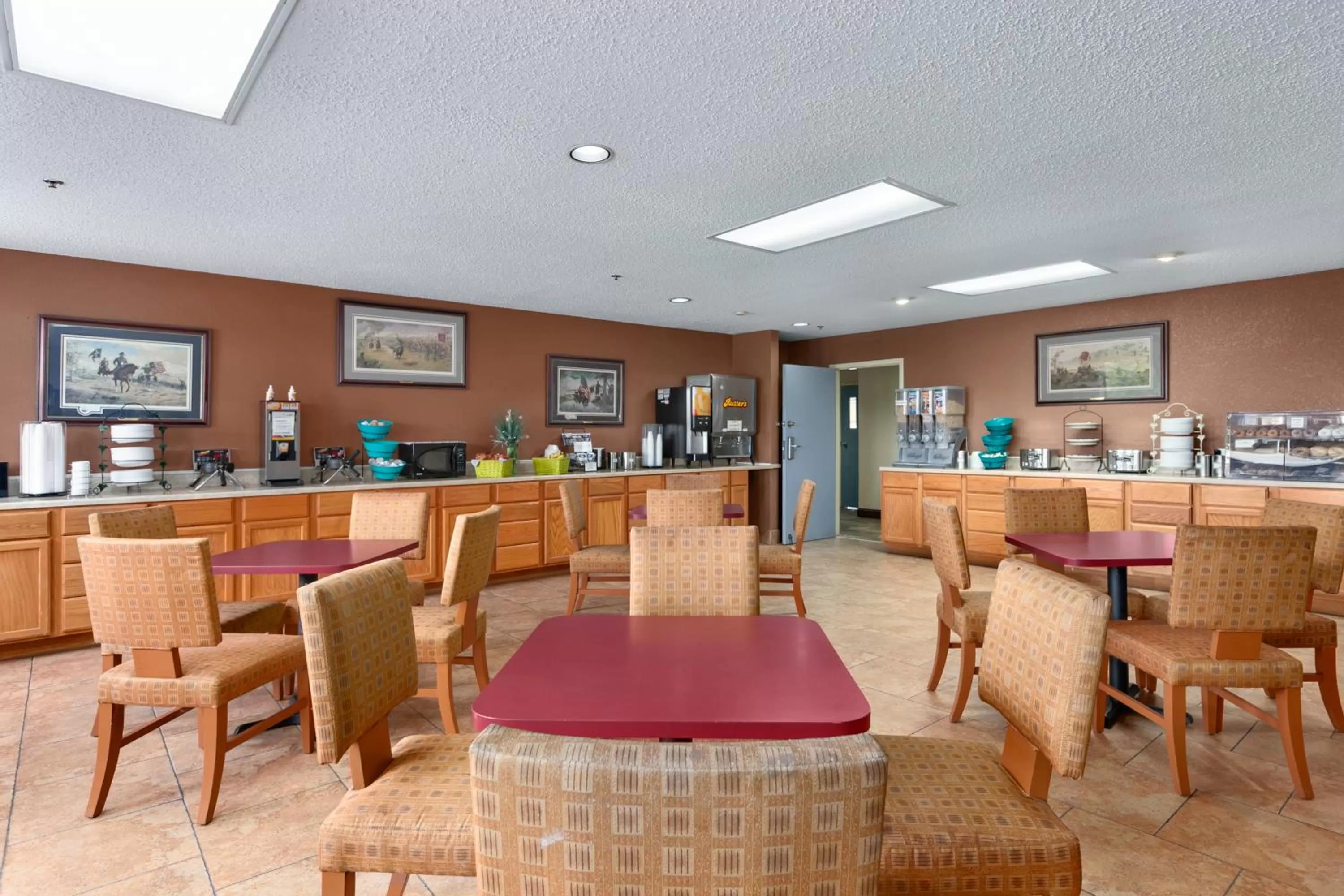 Restaurant/places to eat in Days Inn by Wyndham Gettysburg