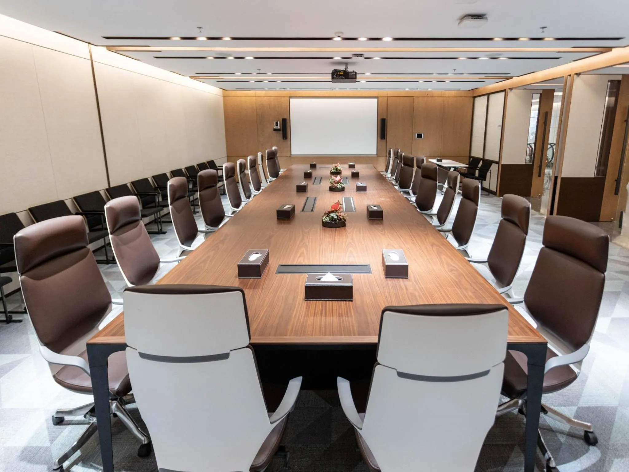 Meeting/conference room in EVEN Hotels Shenzhen Guangming Cloud Park by IHG