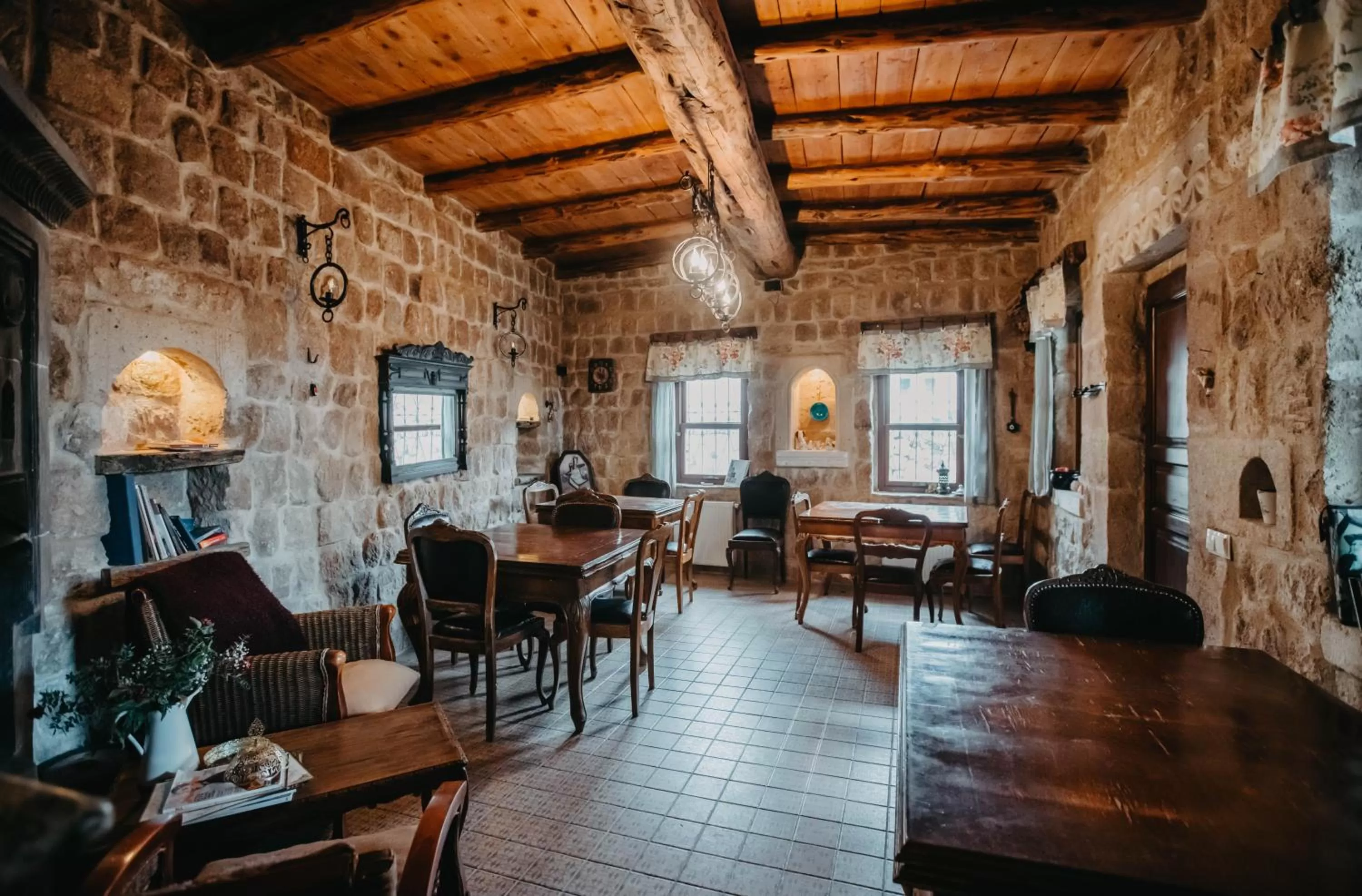 Restaurant/places to eat in Melekler Evi Cave Hotel