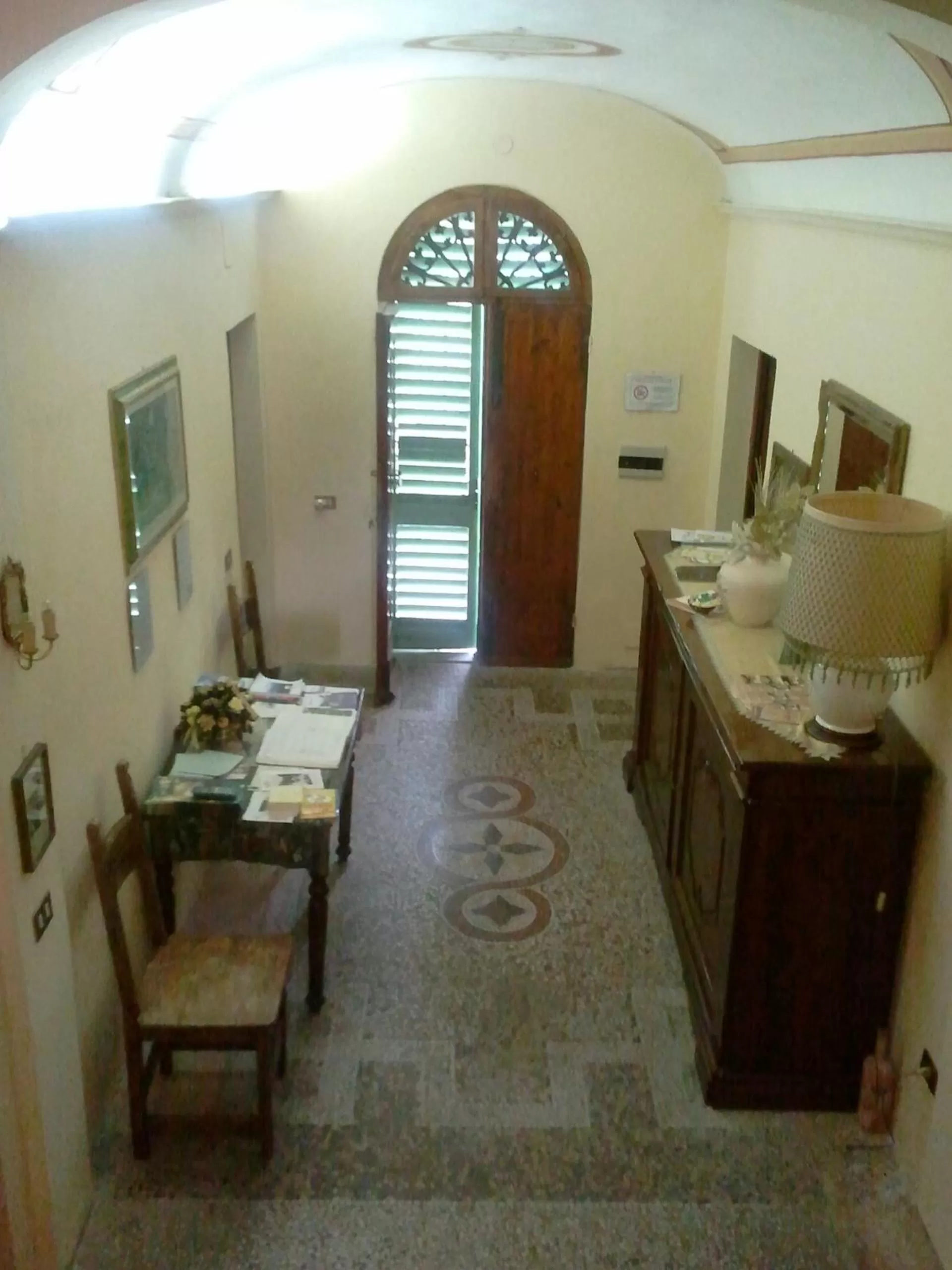 Communal lounge/ TV room in B&B Cribò