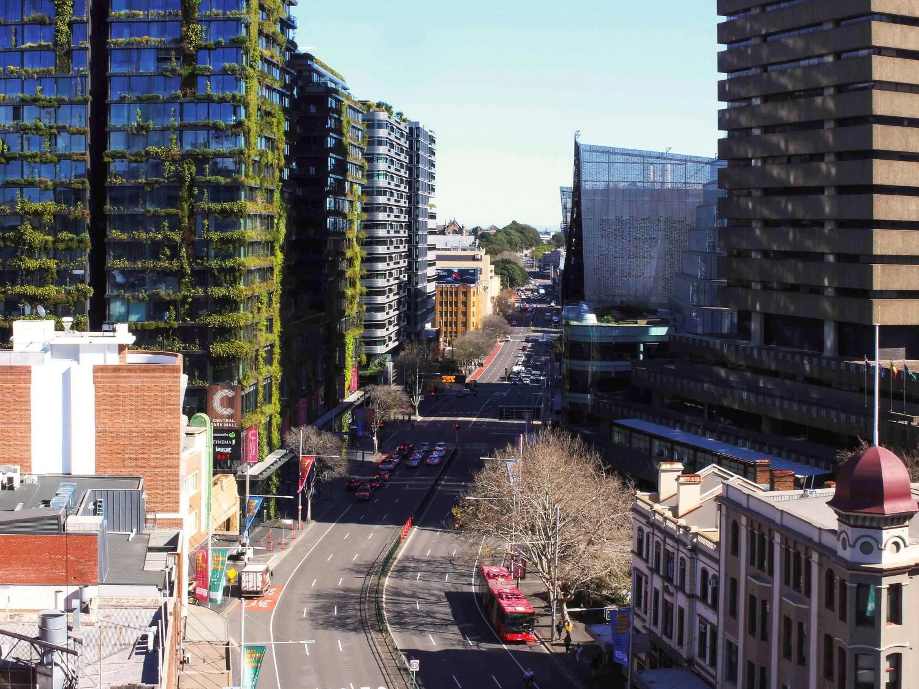 Photo of the whole room in Mercure Sydney
