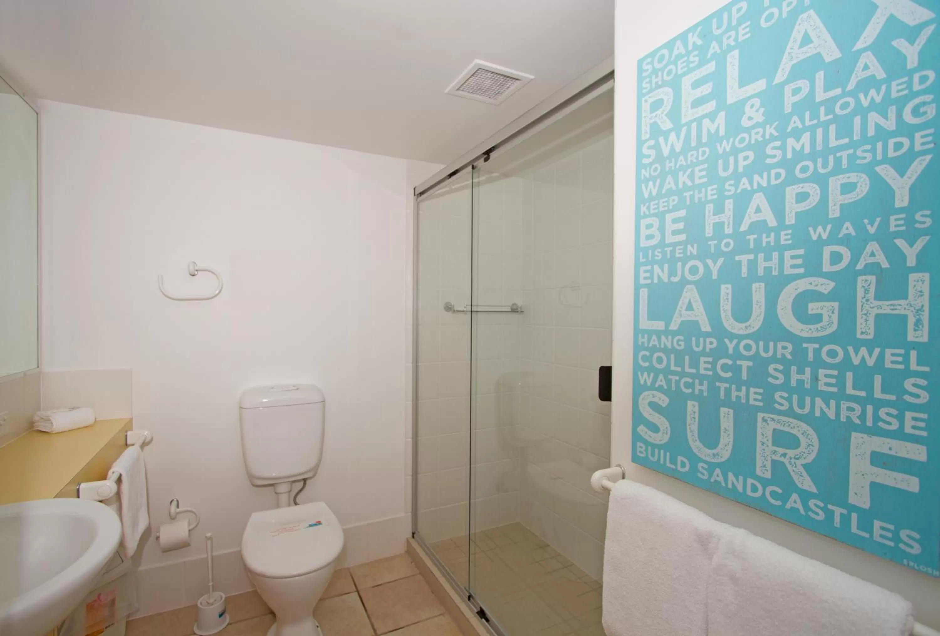 Toilet in The Beach Retreat Coolum