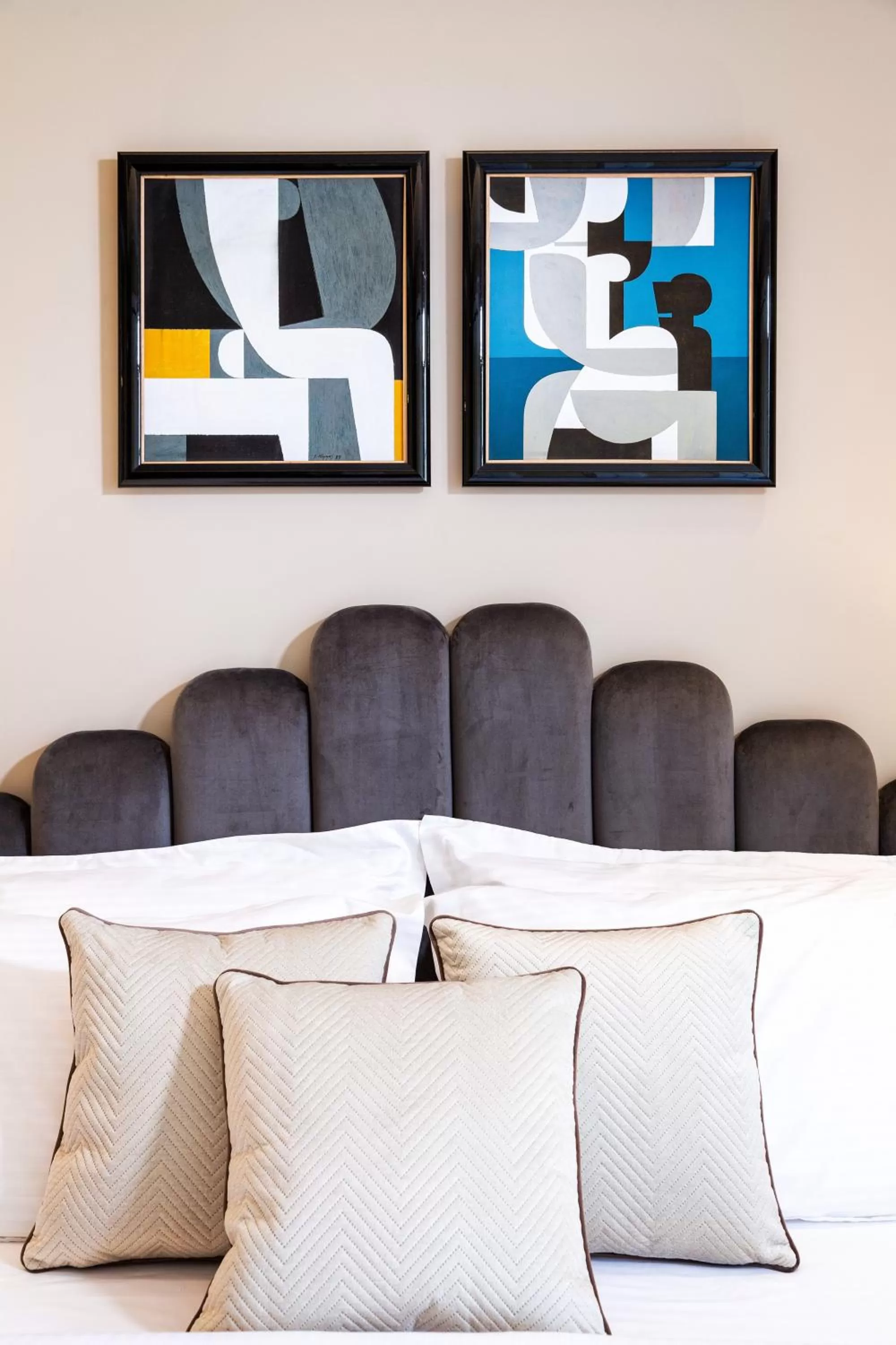 Bed in Athenian Foss