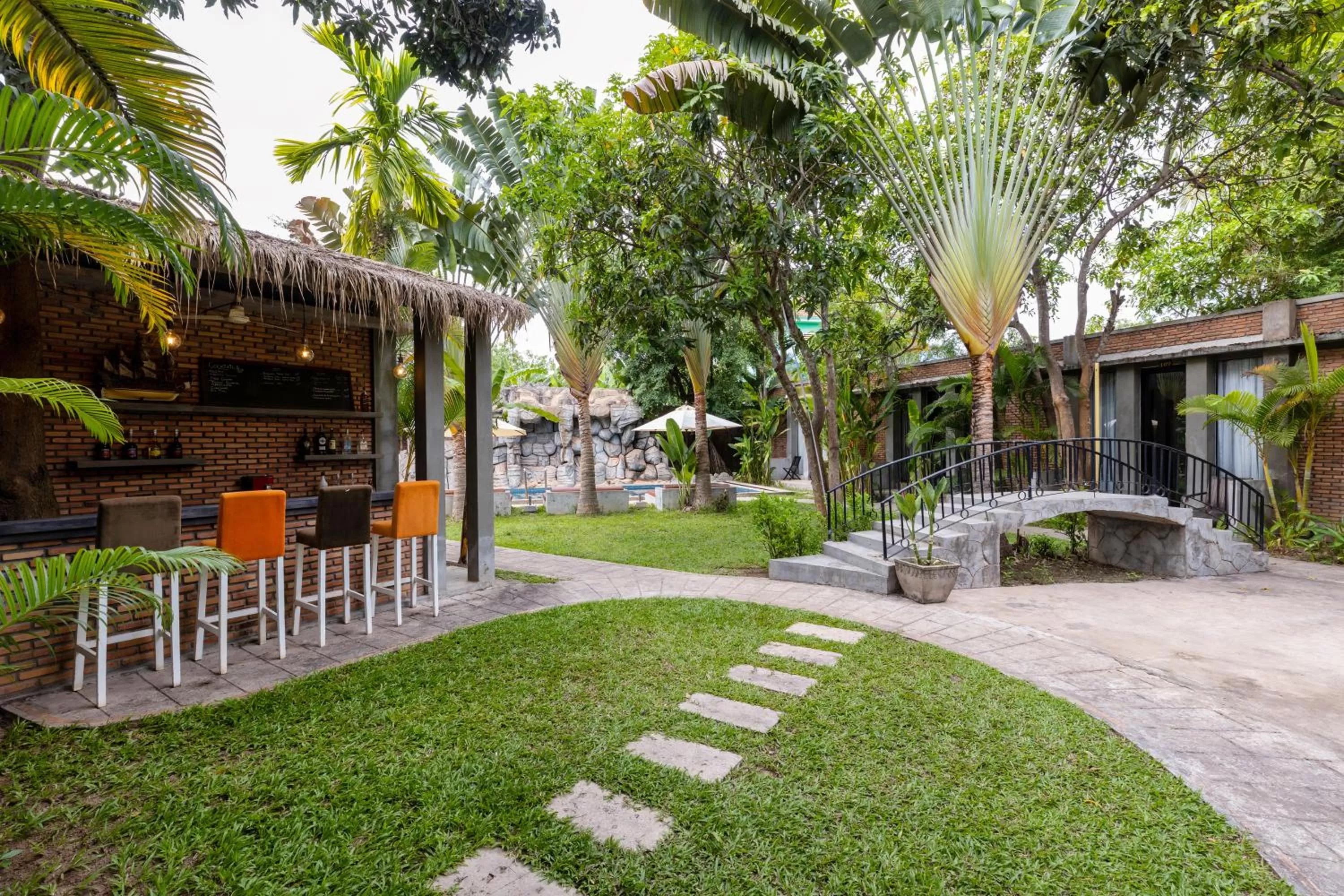 Garden in Maison Gen Angkor