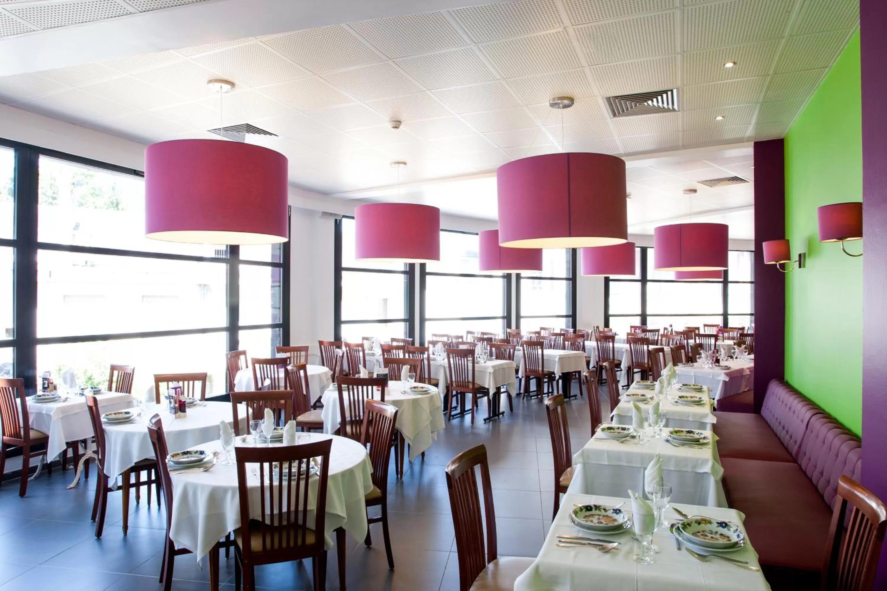 Restaurant/places to eat in Hôtel Panorama