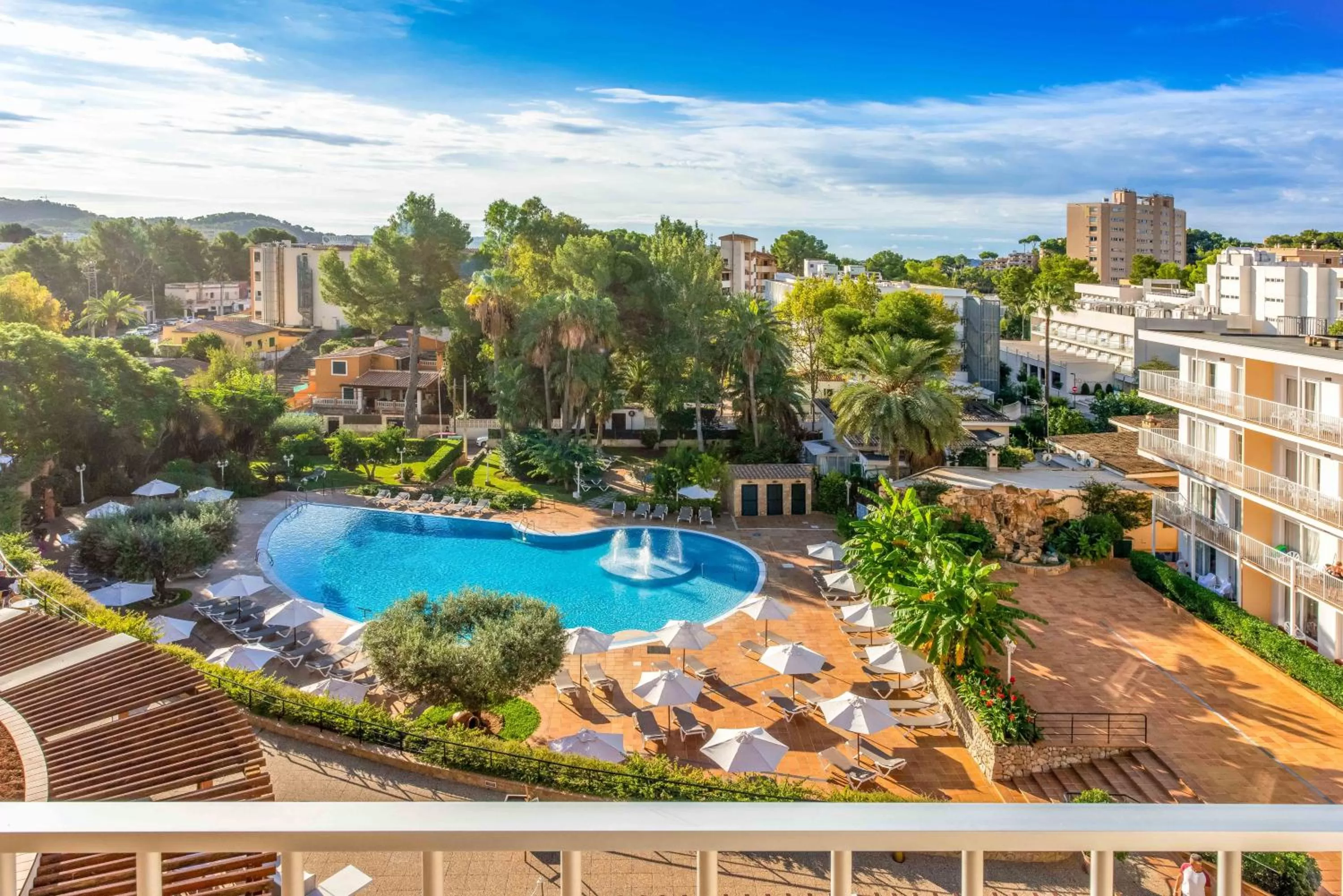Balcony/Terrace, Pool View in Valentin Park Club
