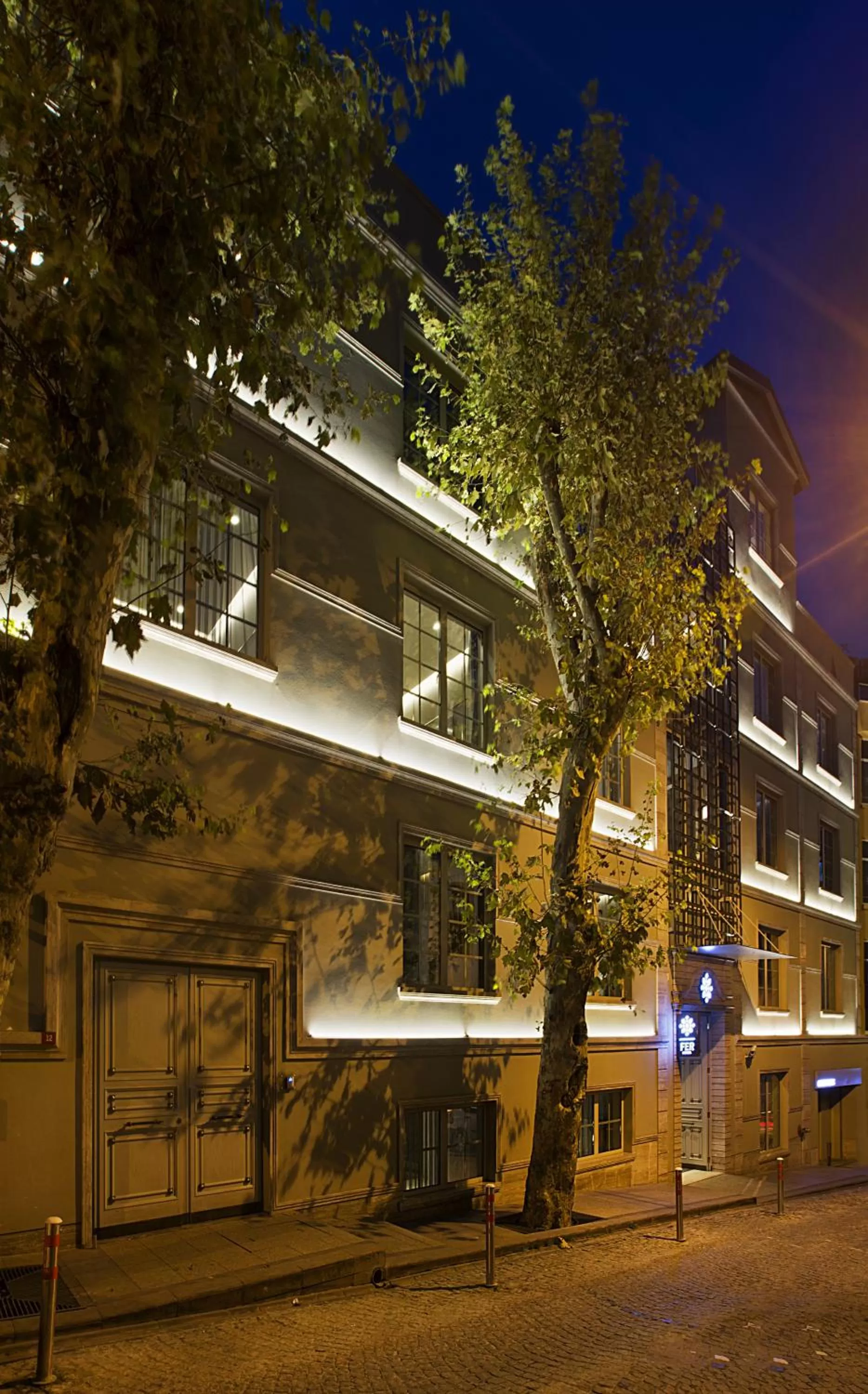 Property building in Fer Hotel