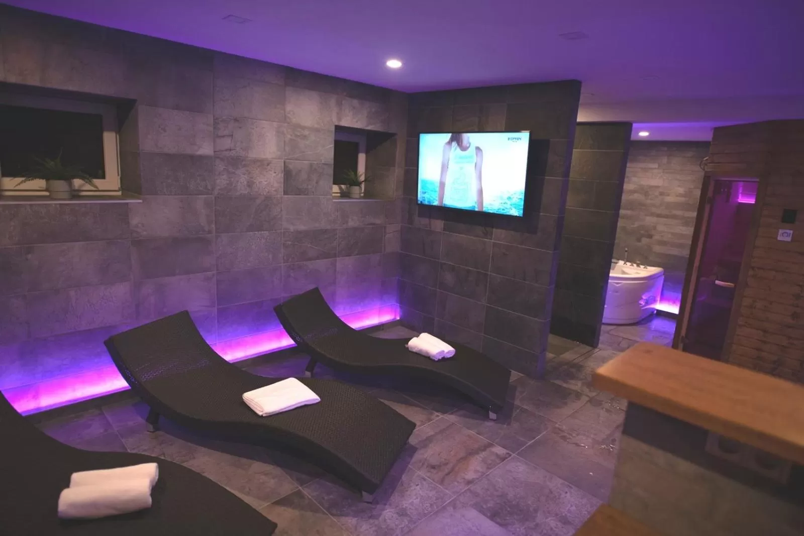 Hot Tub in Apartmány Meandry