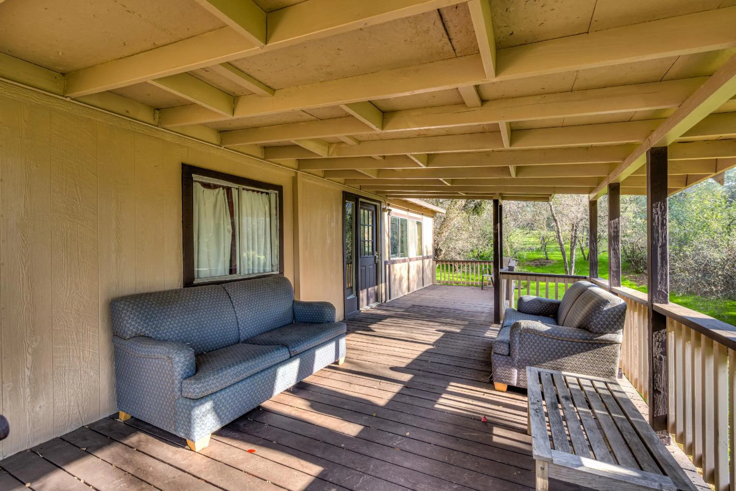 Mountain Trail Lodge and Vacation Rentals