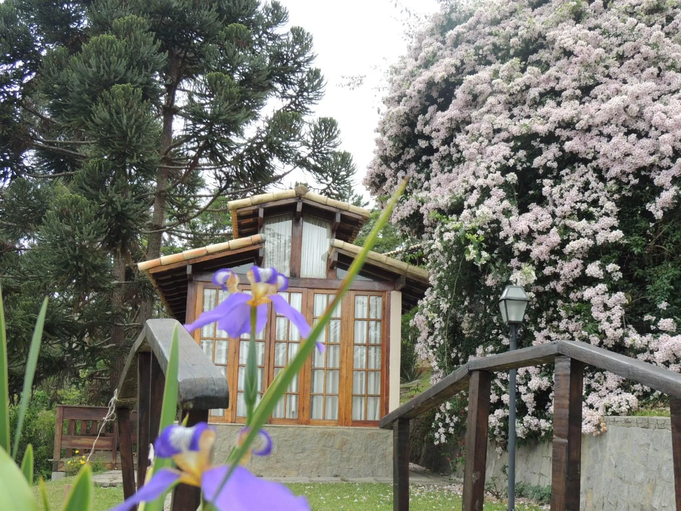 Pousada R.N.C. Nosso Paraíso