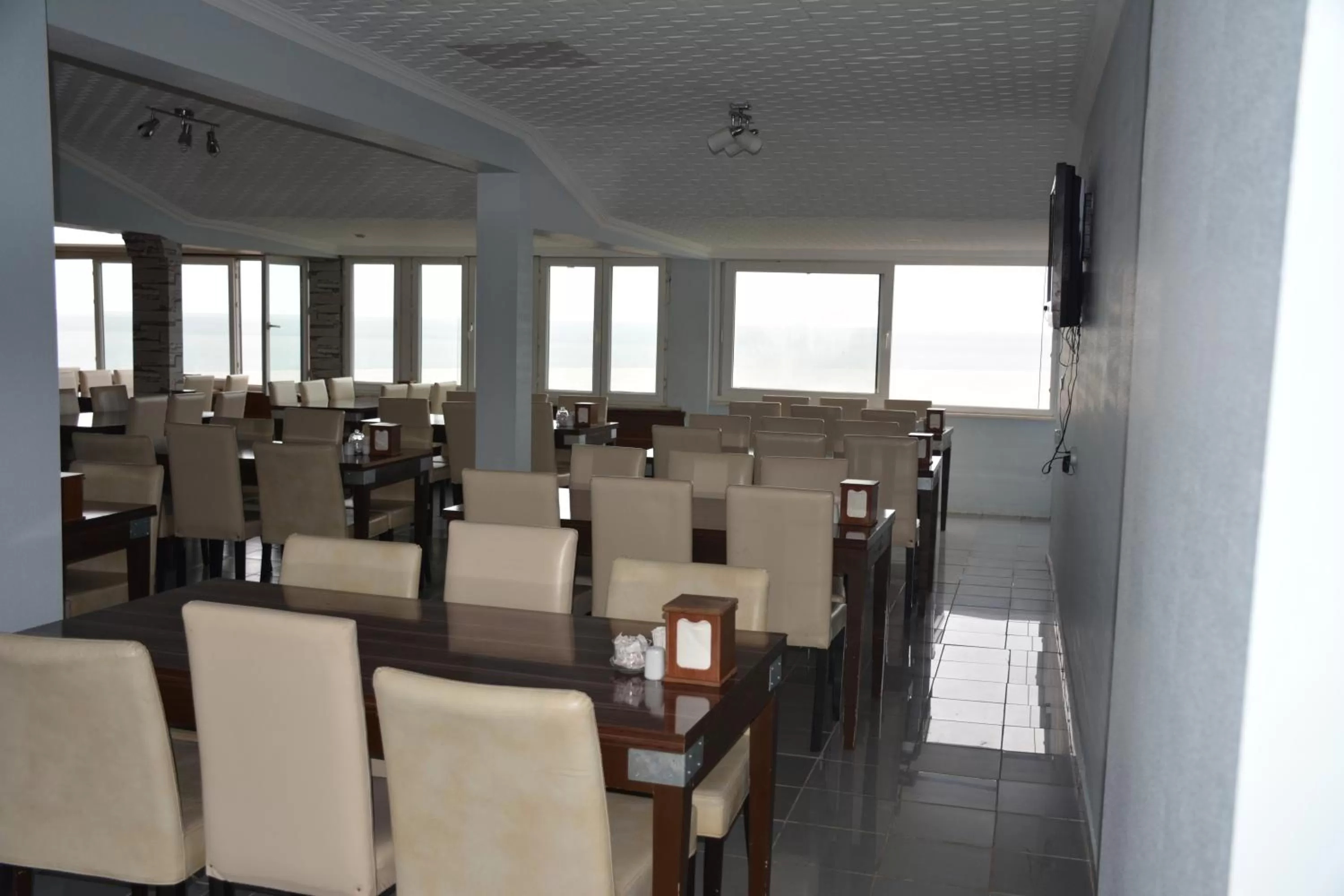 Food and drinks in Hopa Heyamo Hotel