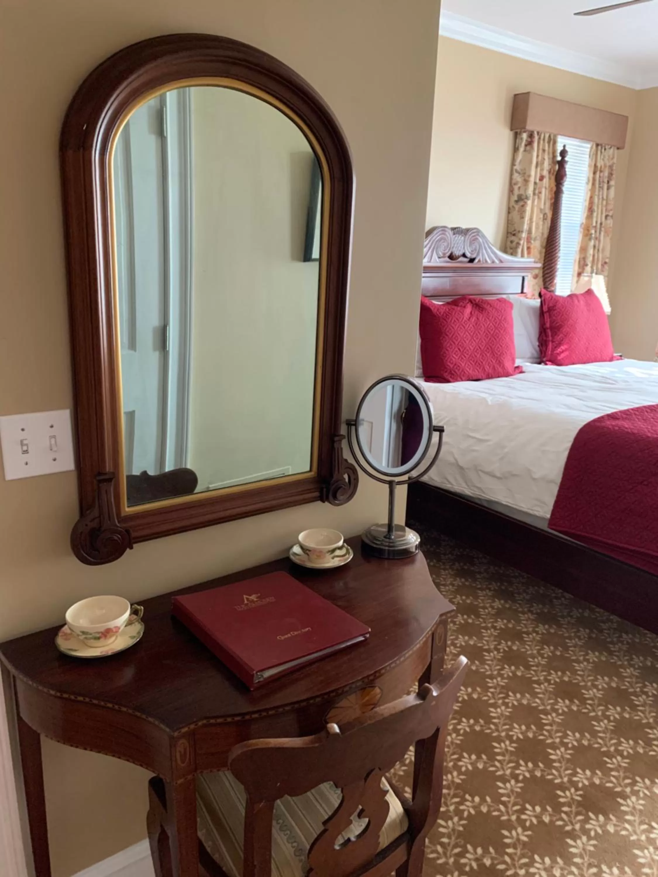 Photo of the whole room, Bed in Almondy Inn Bed & Breakfast