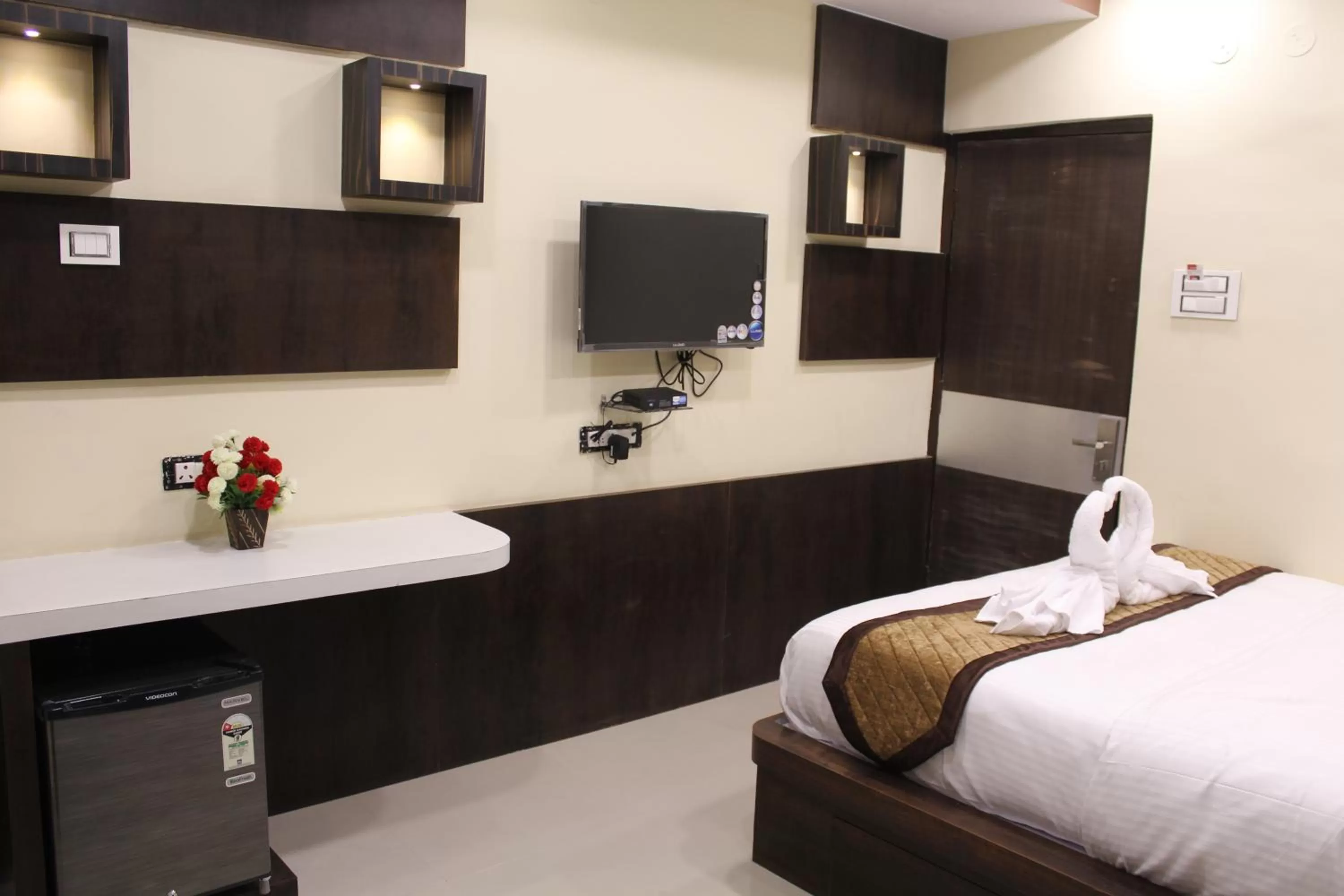 Bedroom, Bed in Citi Inn