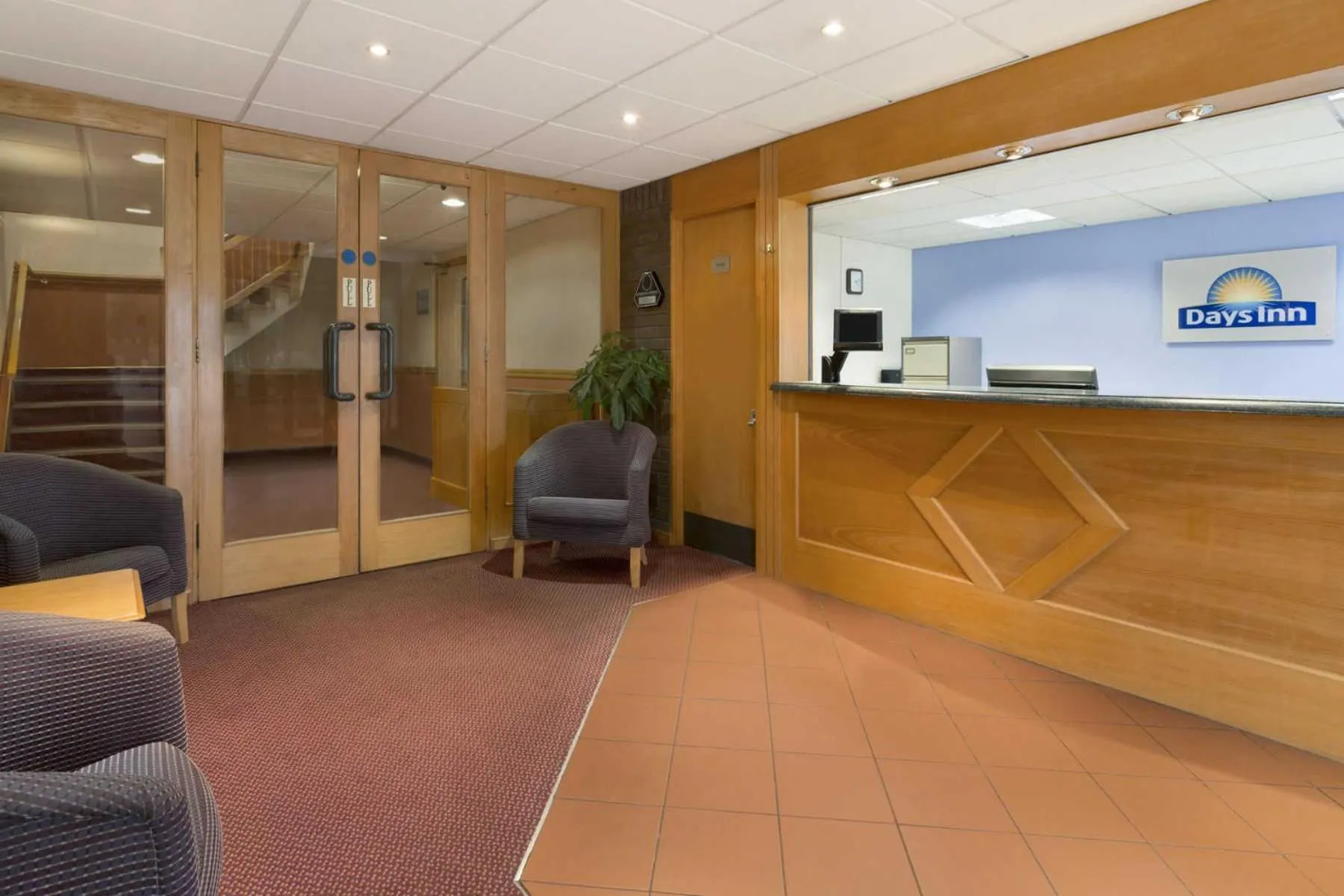 Lobby or reception in Days Inn Taunton