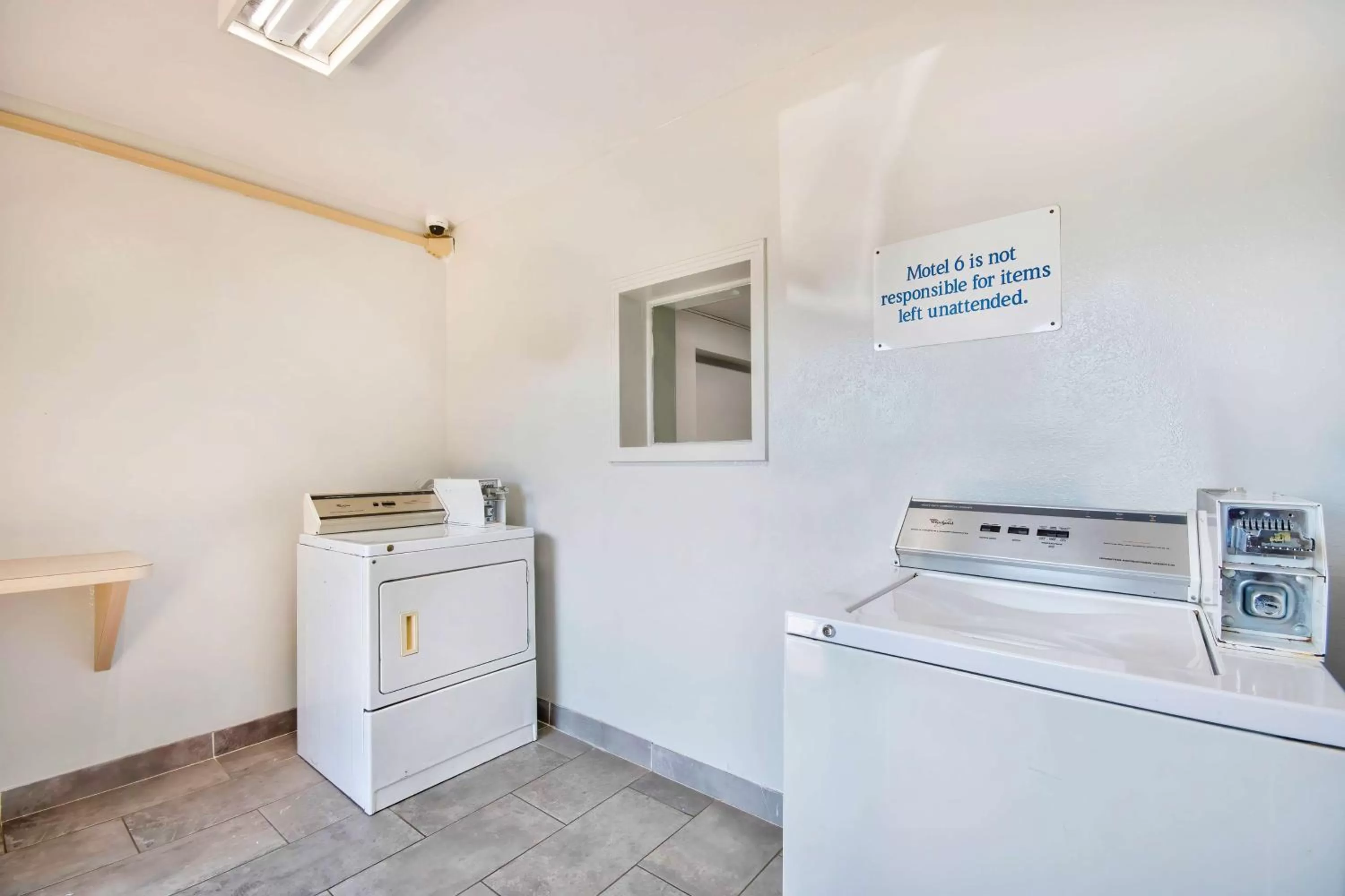 Property building in Motel 6-Russellville, AR