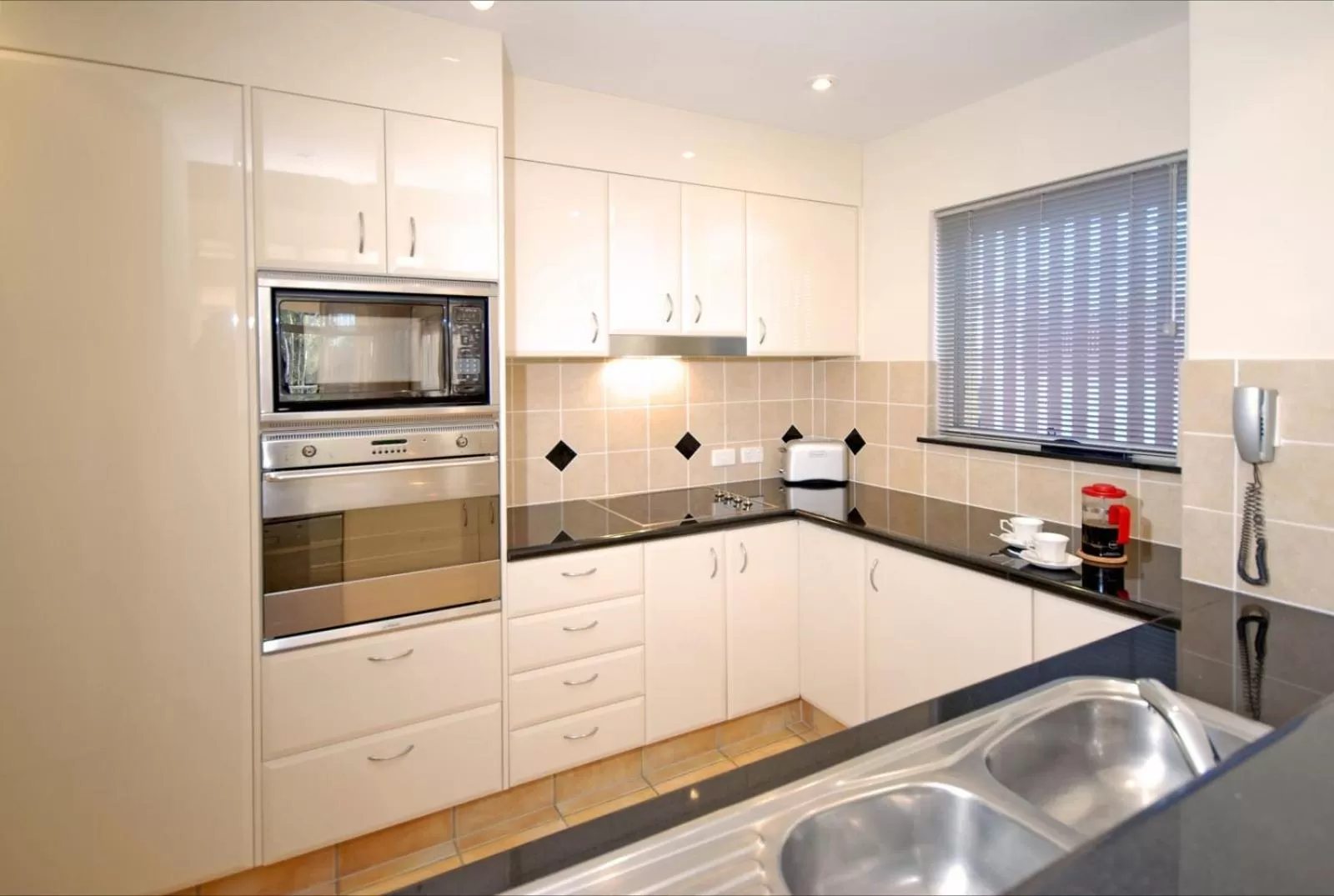 Kitchen or kitchenette, Kitchen/Kitchenette in Magnolia Lane Apartments