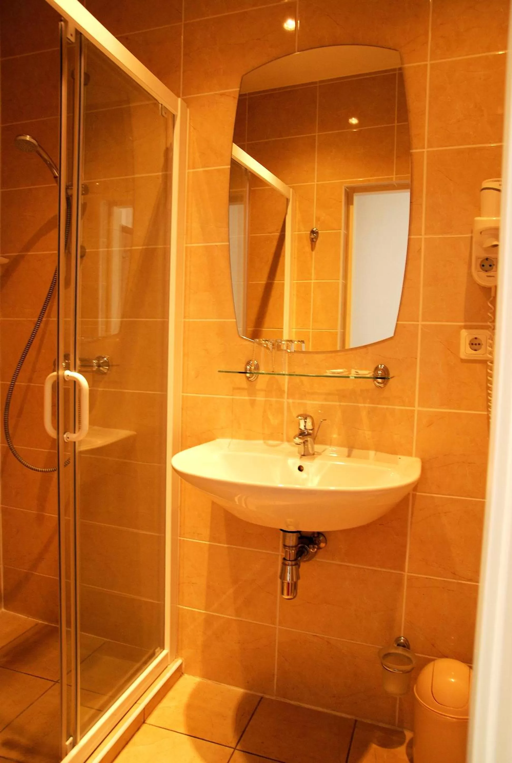 Bathroom in City Gate