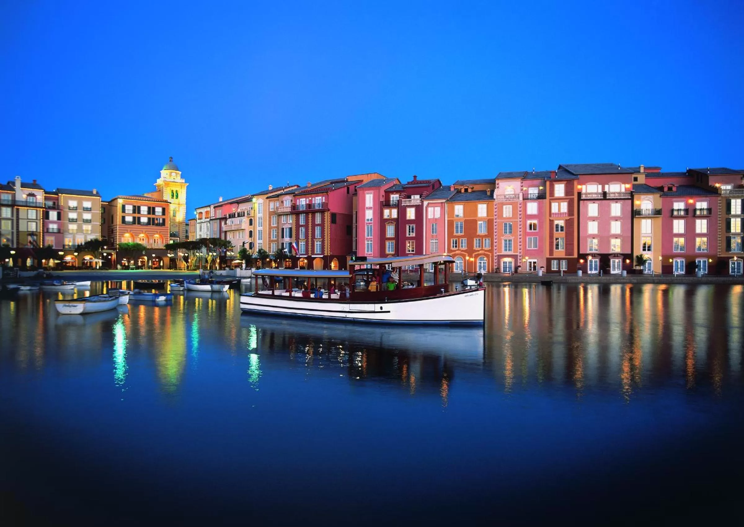 Facade/entrance in Universal's Loews Portofino Bay Hotel
