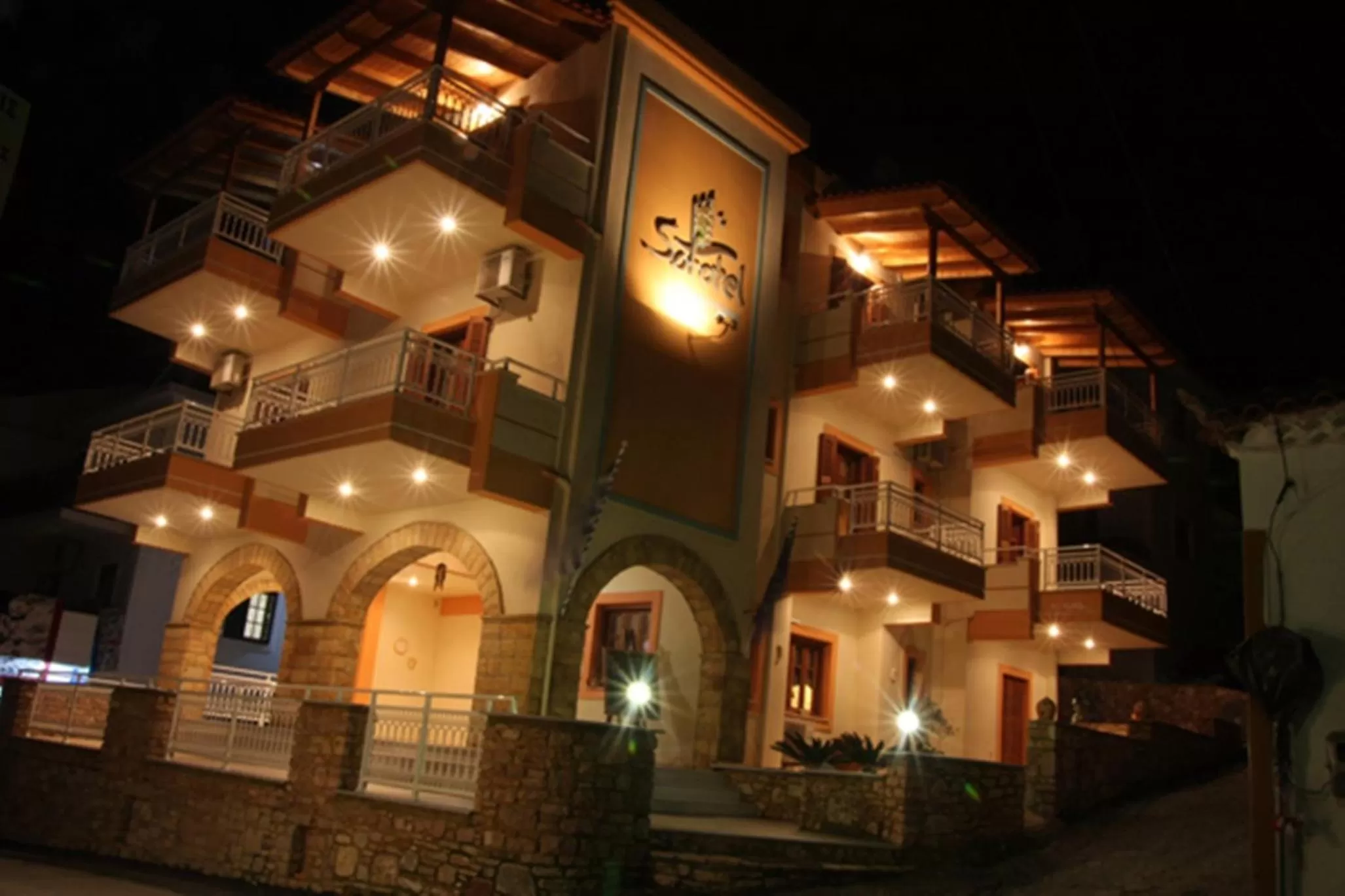 Facade/entrance in Sofotel