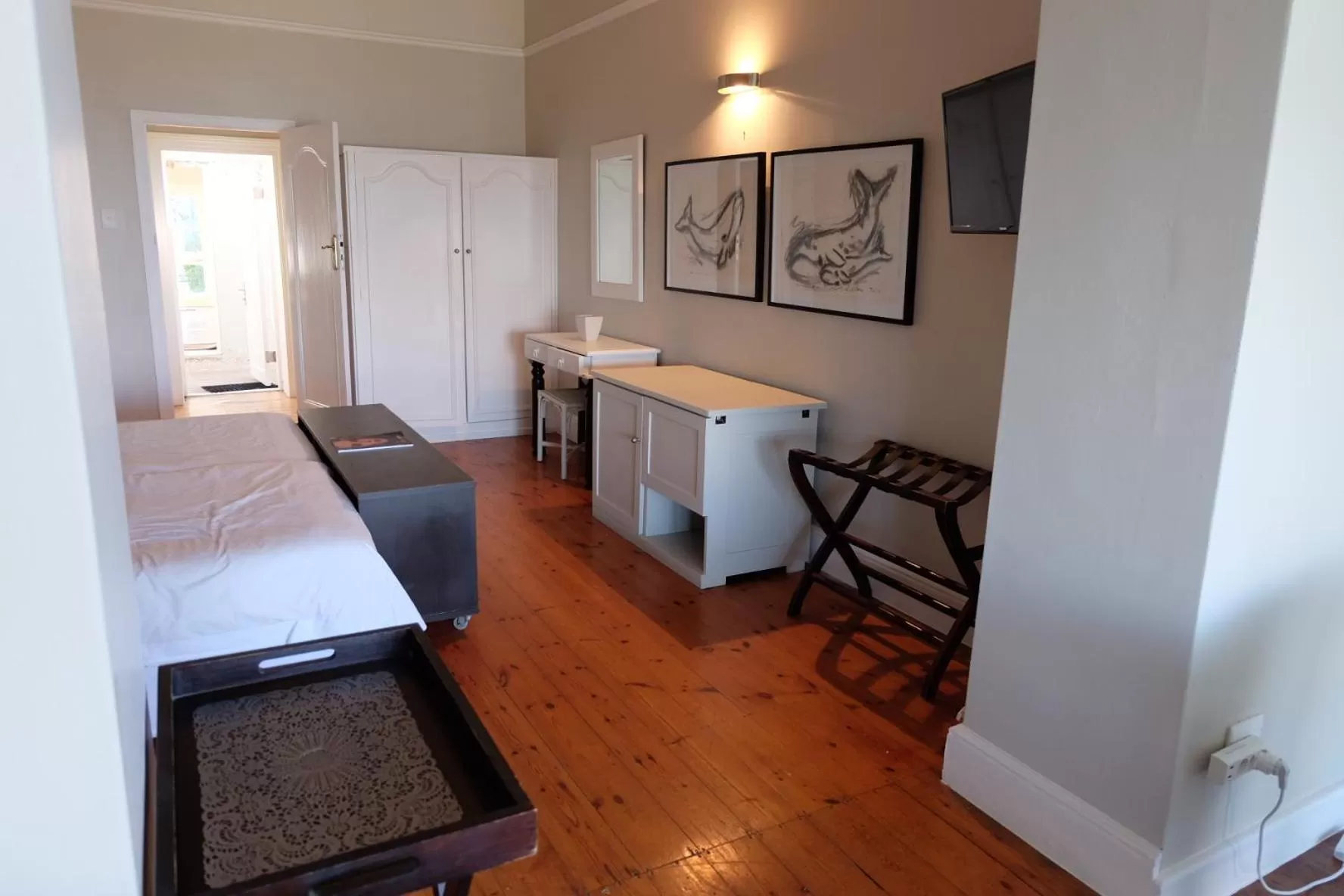Bedroom, Bed in 11 WESTCLIFF RENTALS
