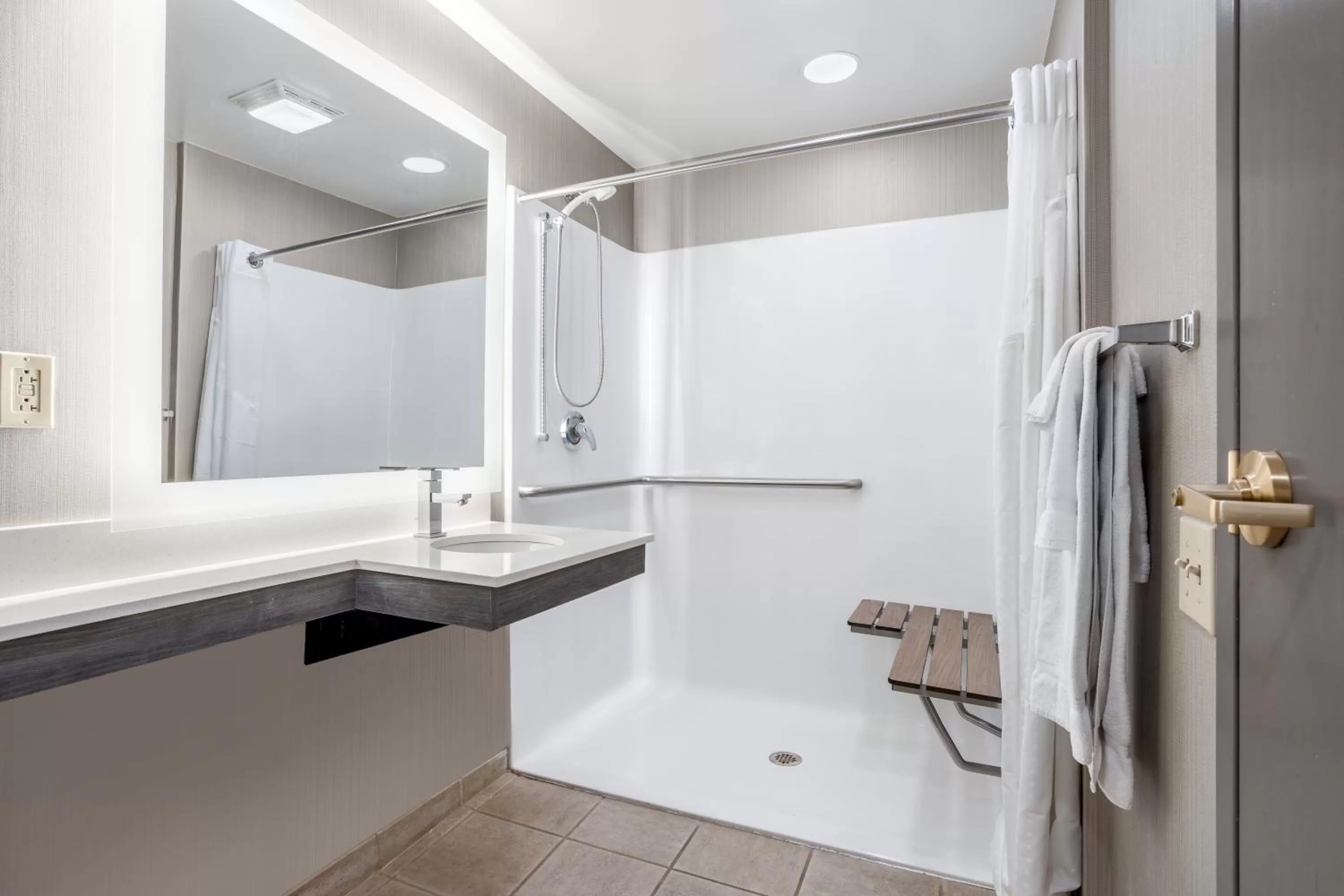 Bathroom in Holiday Inn Lafayette-City Centre by IHG