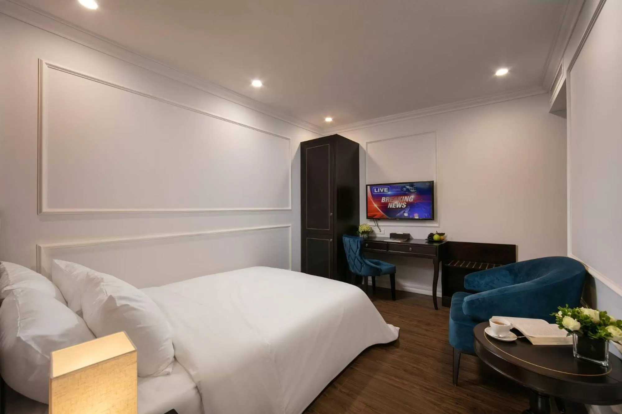 Photo of the whole room, Bed in Marina Hotel