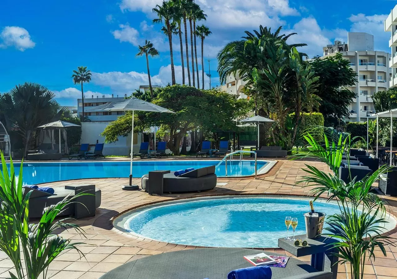 Swimming pool in Axel Beach Maspalomas - Adults Only