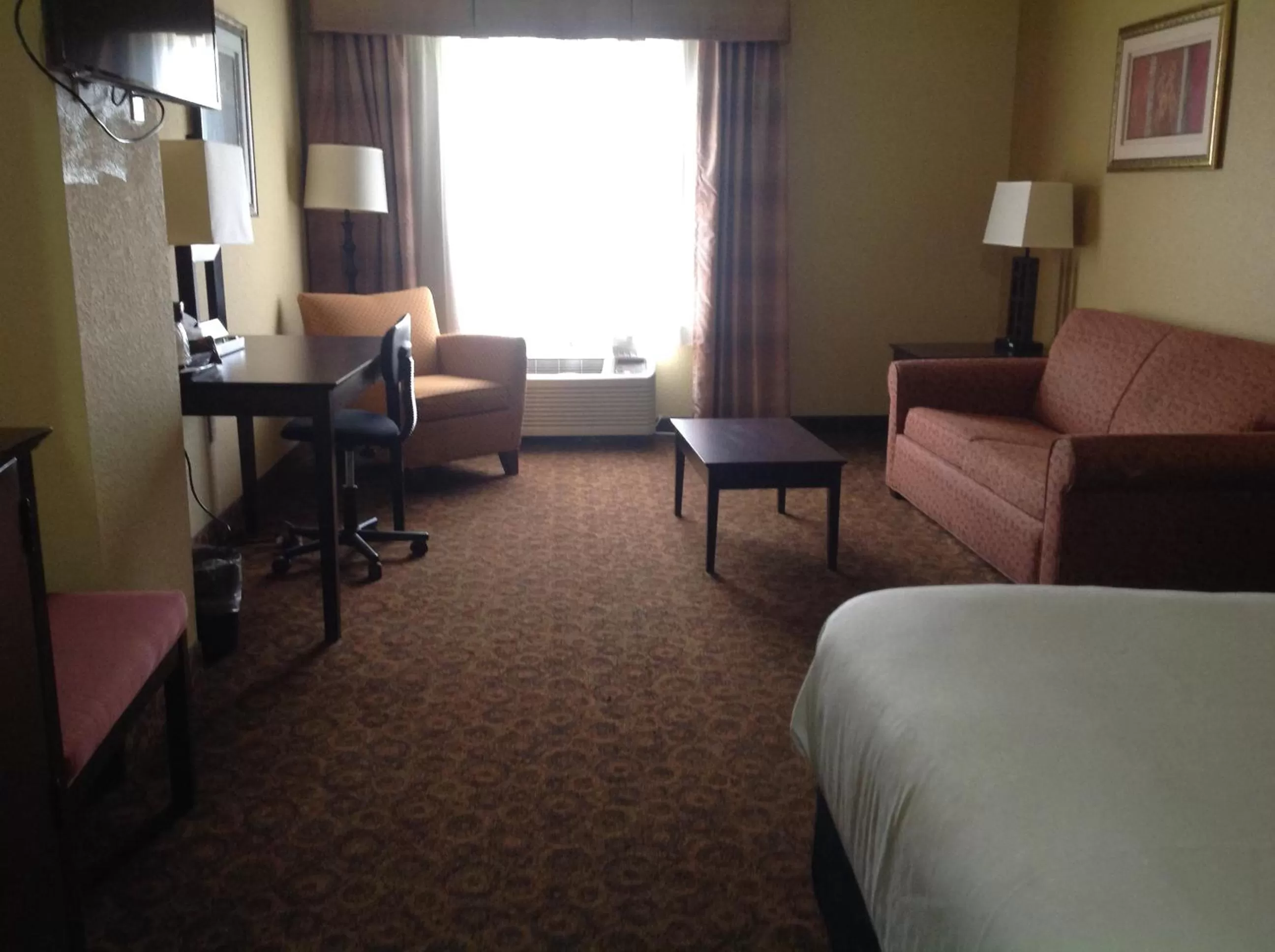 Bed in La Quinta by Wyndham Vicksburg