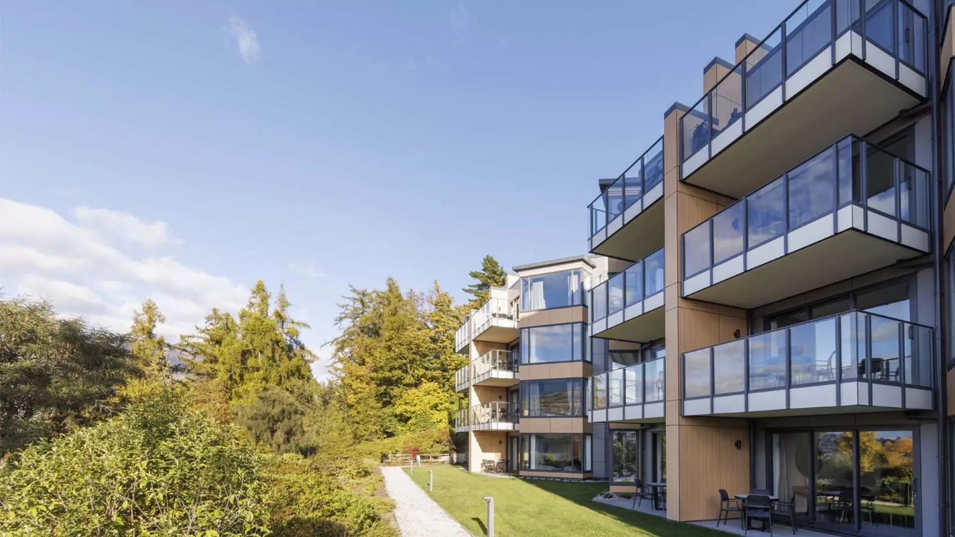 Property building in Oaks Queenstown Shores Resort