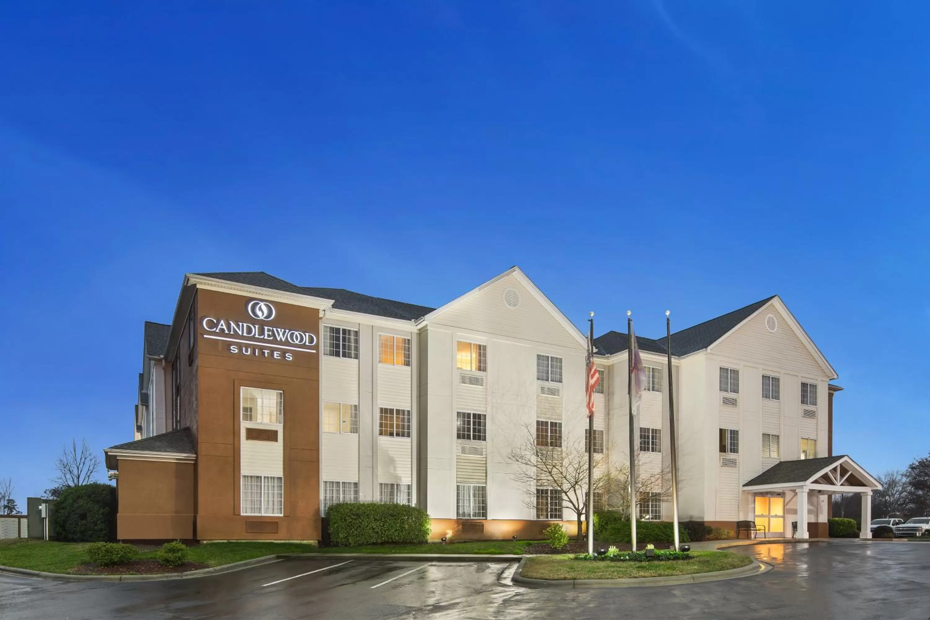 Property building in Candlewood Suites - Charlotte - Arrowood by IHG