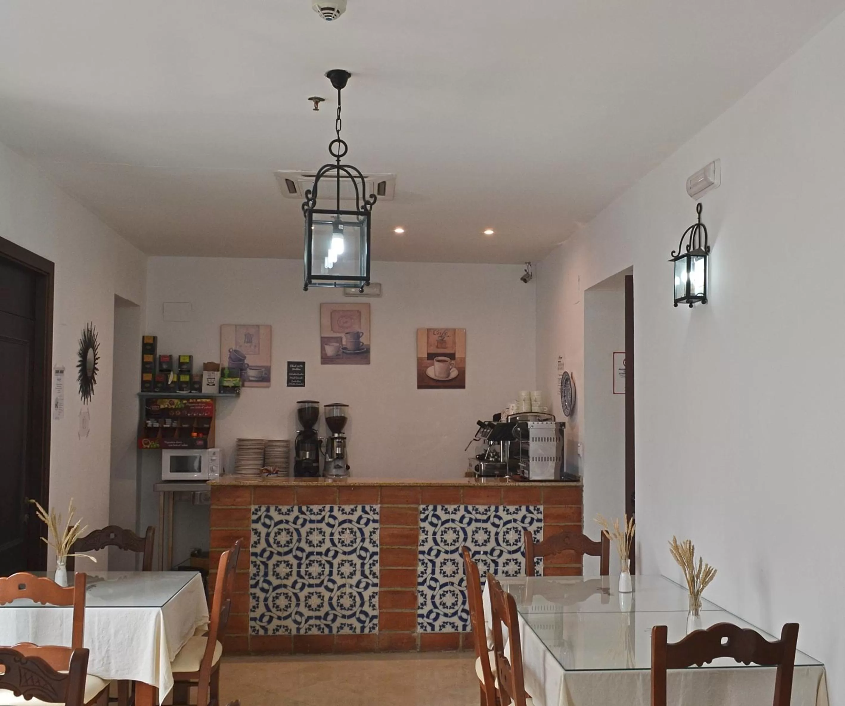 Dining area in Hotel Marisa