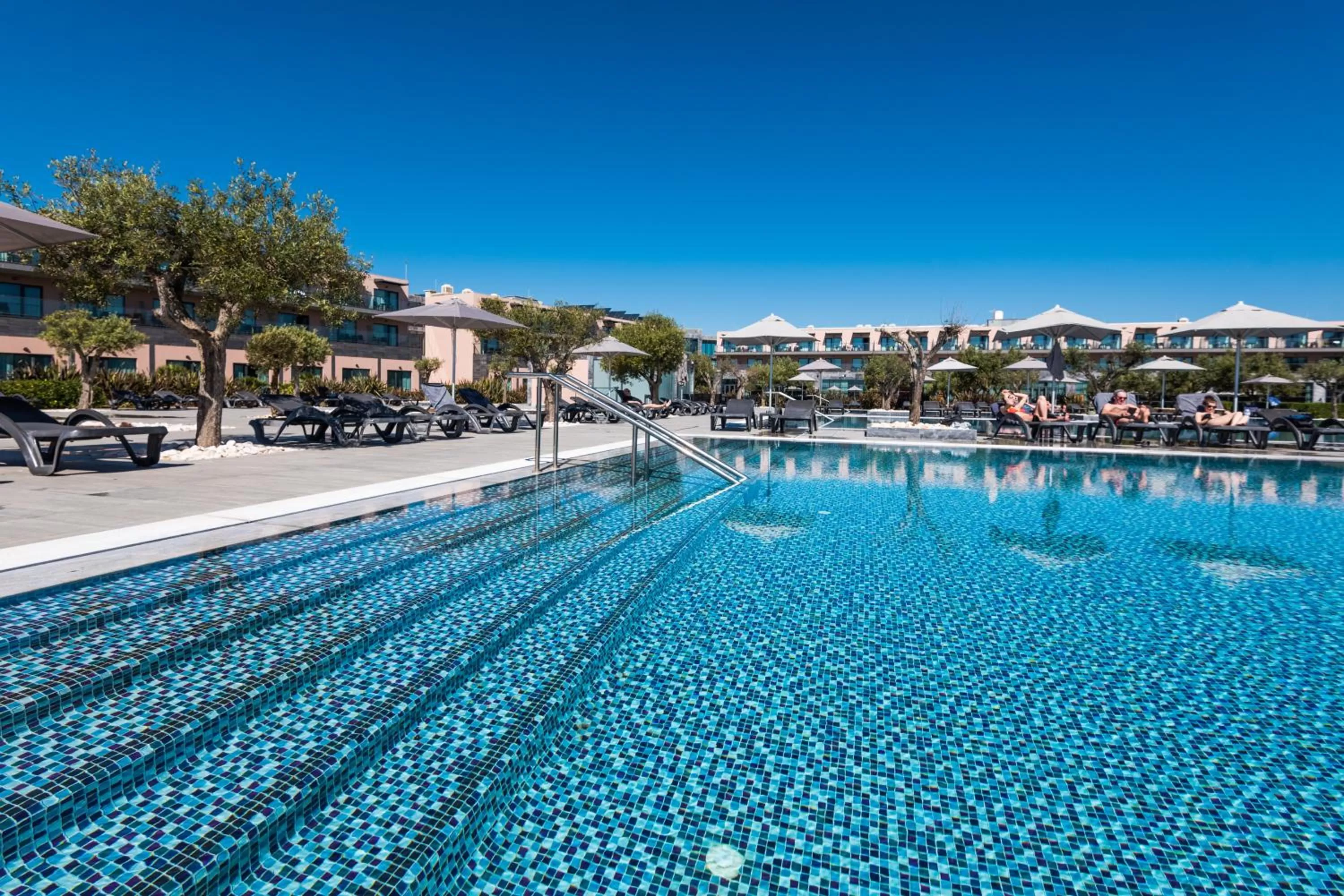 Swimming pool in Vila Gale Lagos