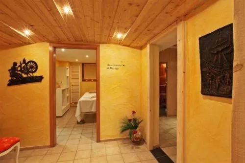 Spa and wellness centre/facilities in Hotel Restaurant Adler