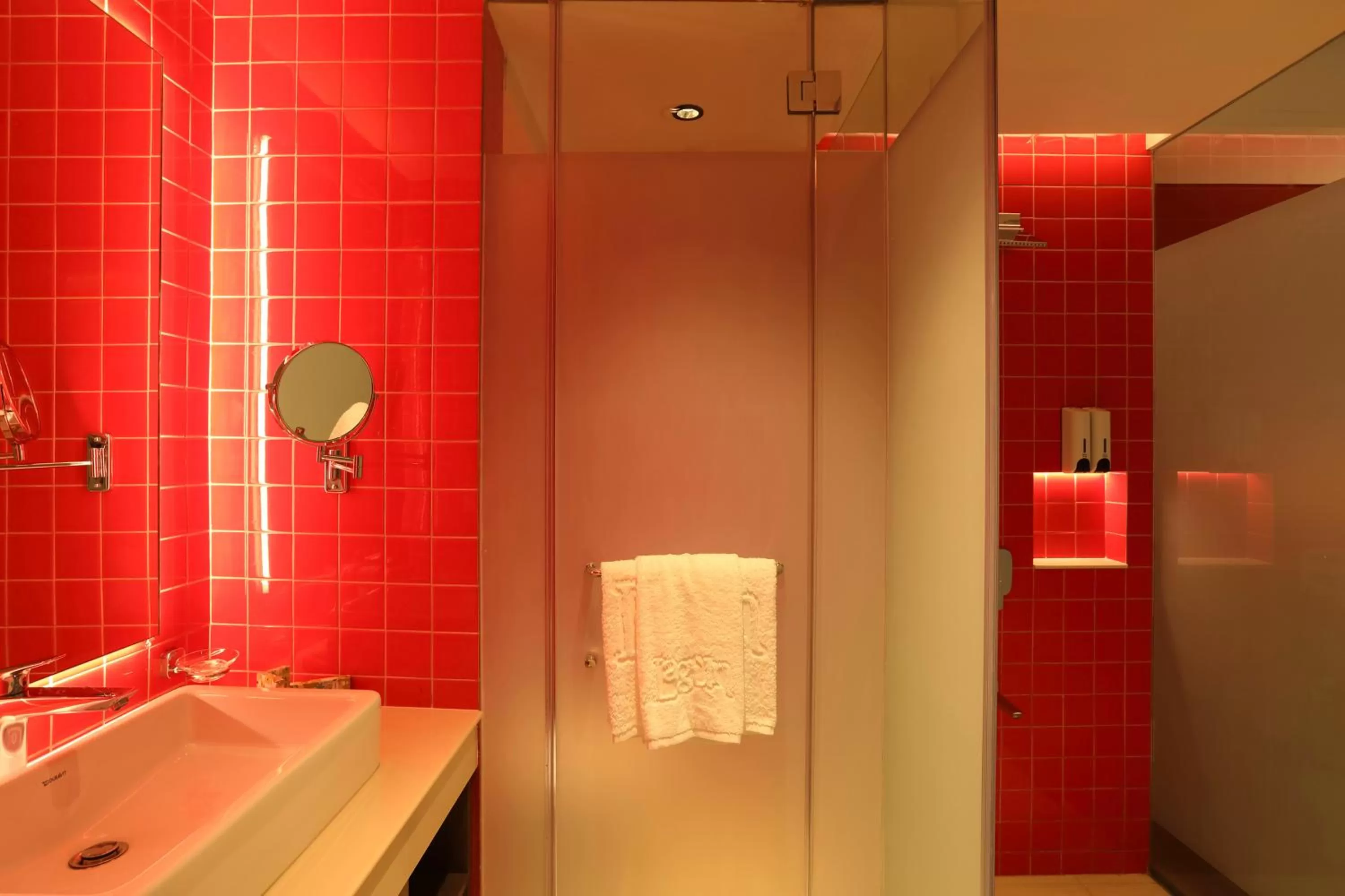 Bathroom in Lagùn Hotel