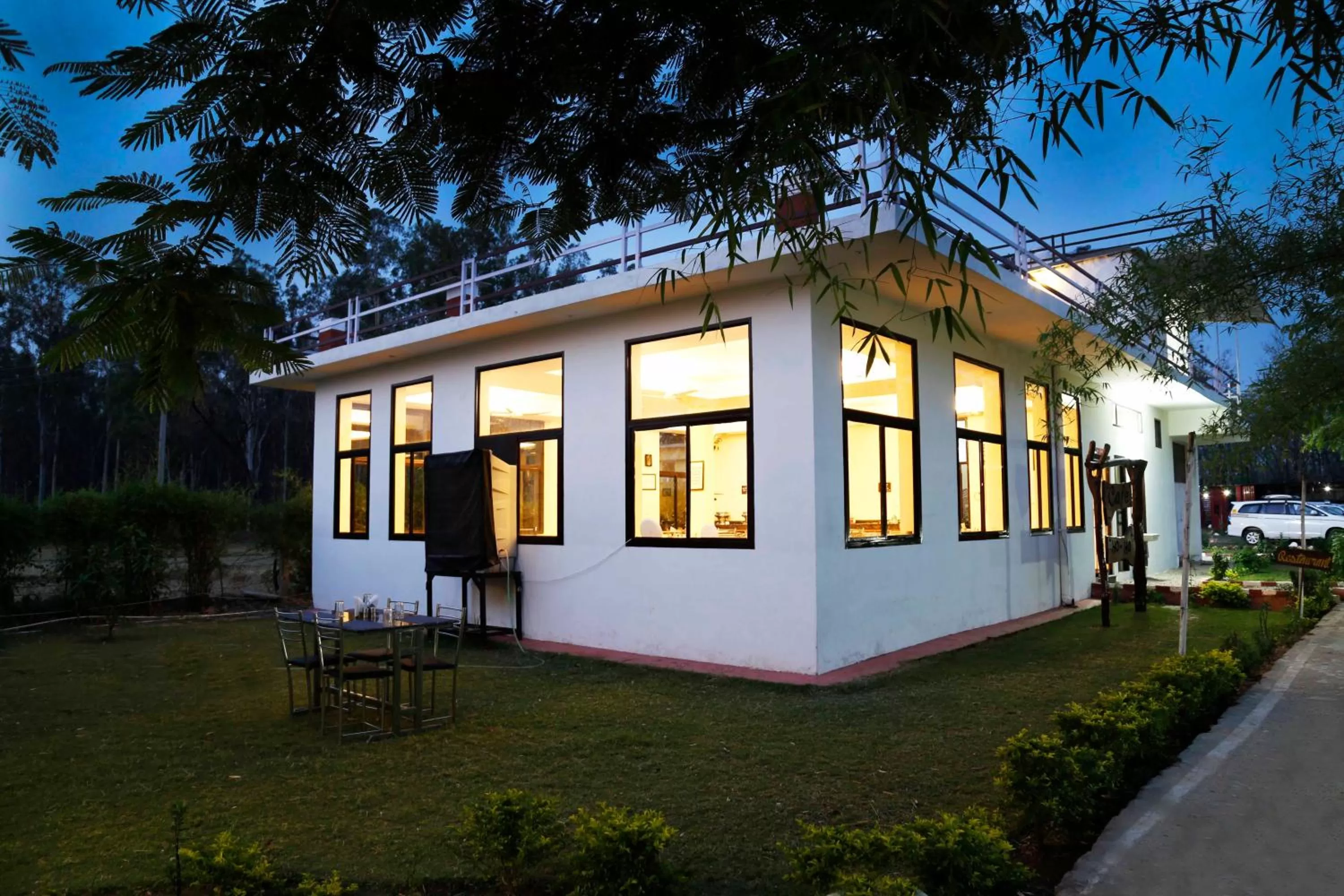 Restaurant/places to eat in Corbett Treat Resort By Atya Hotels
