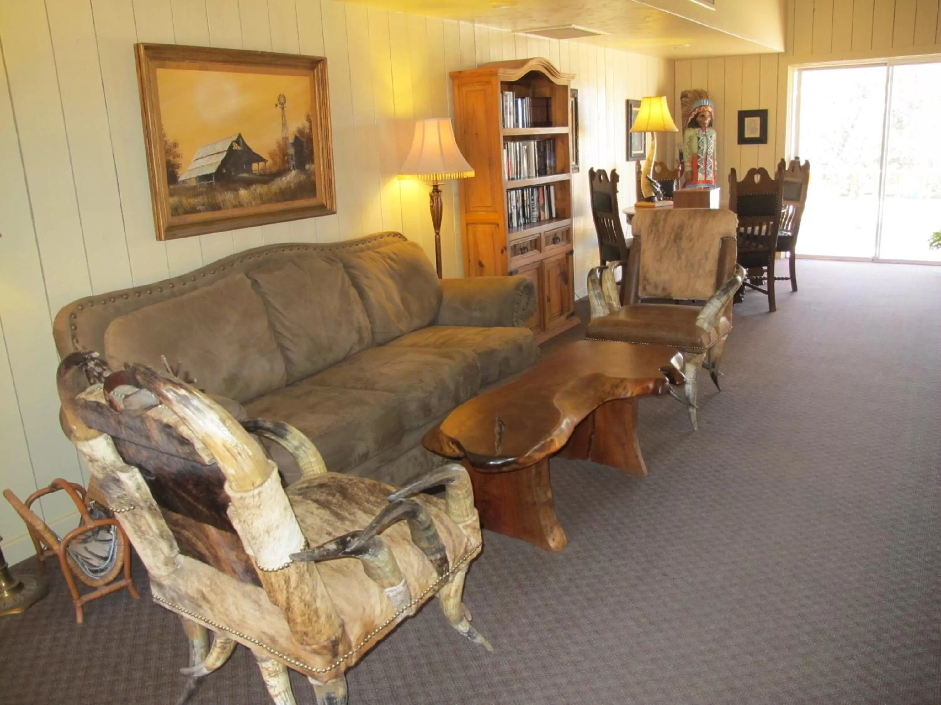 Seating Area in Stage Stop Inn