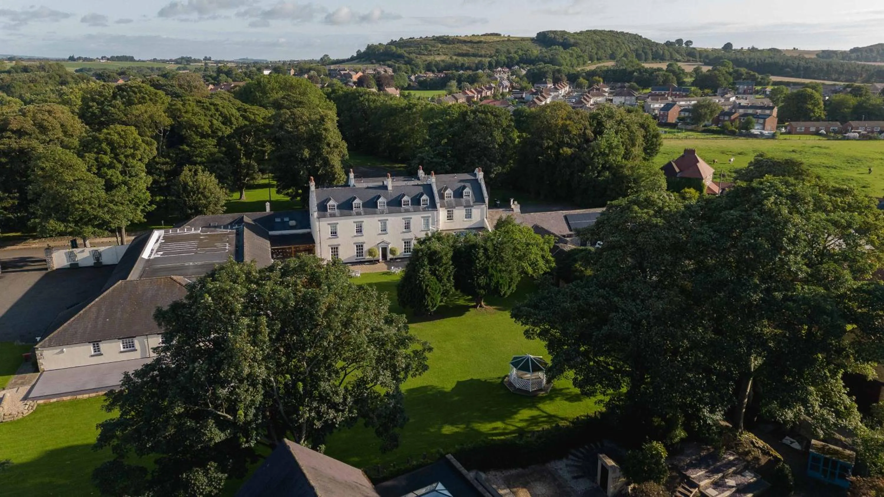 Natural landscape, Bird's-eye View in Hallgarth Manor House