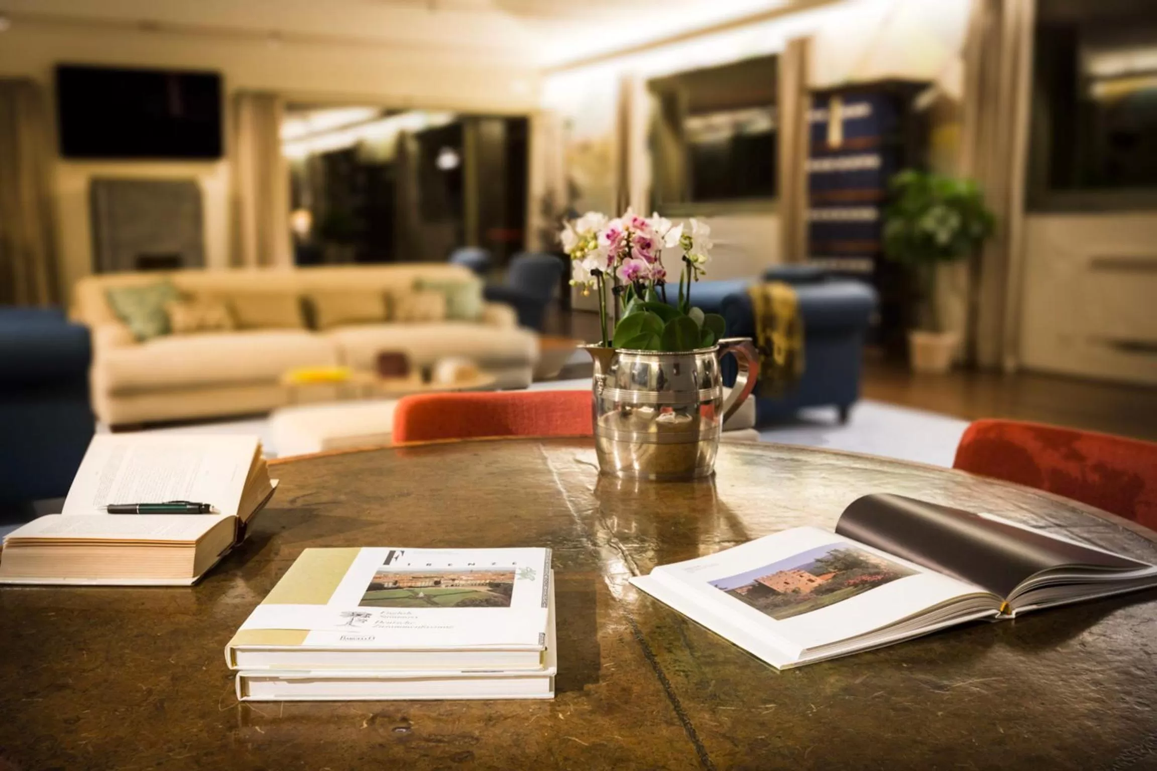 Communal lounge/ TV room in A440 in Tuscany