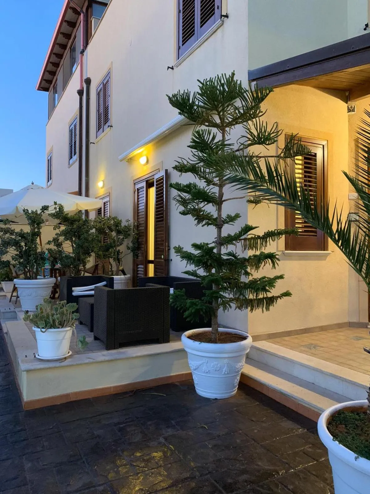 Patio in Hotel Iride by Marino Tourist