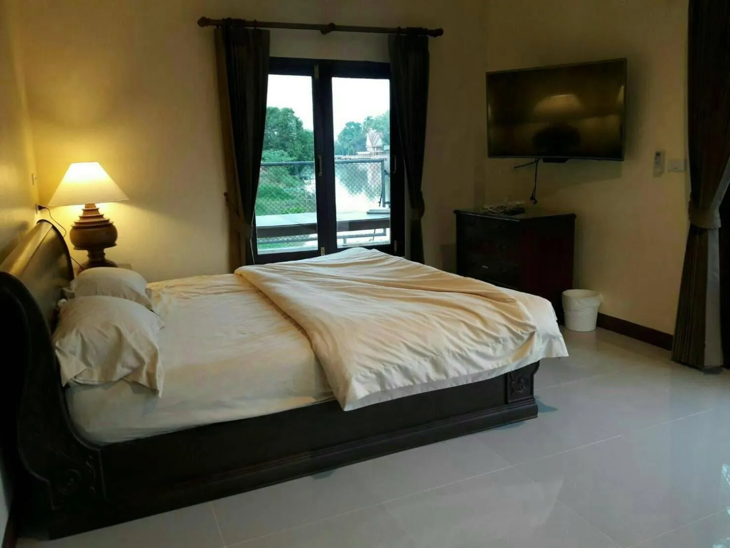 Bed in Thararin Villa