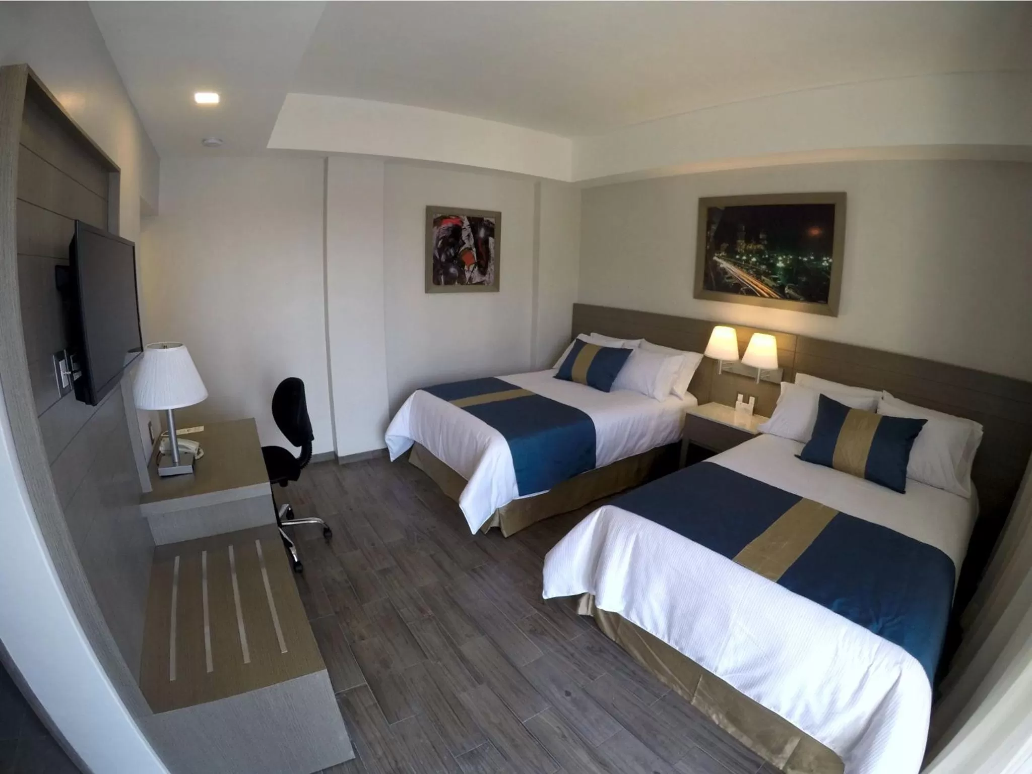 Photo of the whole room, Bed in Hotel Mansur Business & Leisure